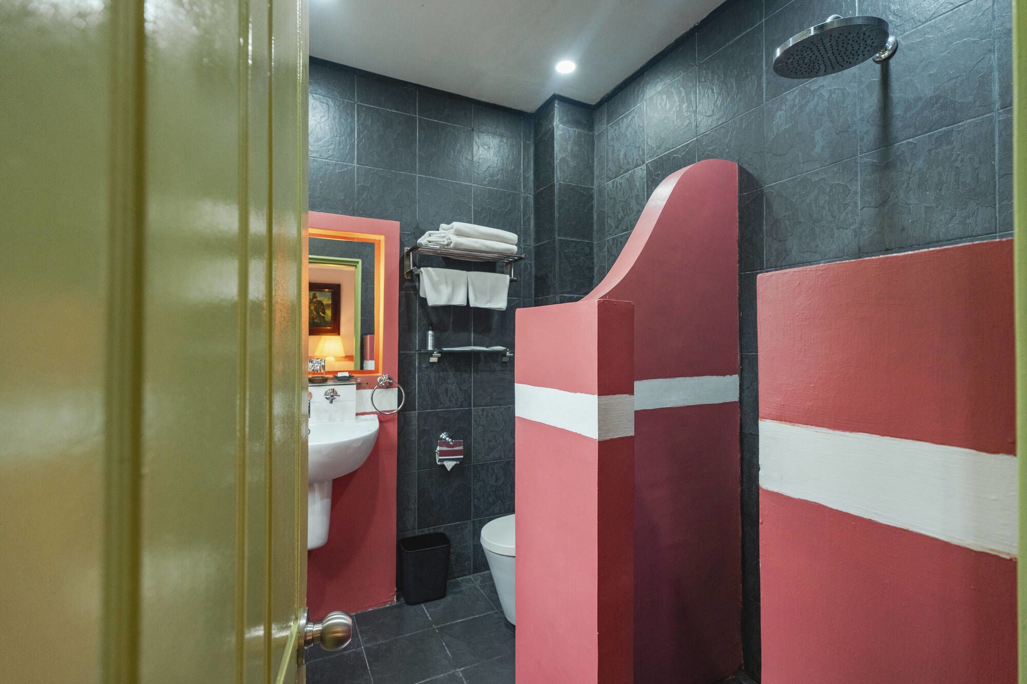 Villa Maly in Luang Prabang: Superior | bathroom