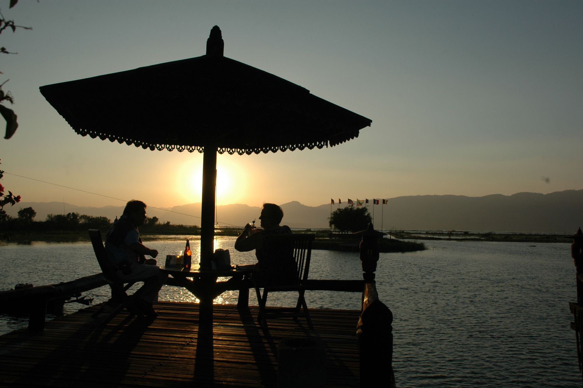 Inle Resort & Spa à Lac Inle: beach: exterior: Sunset