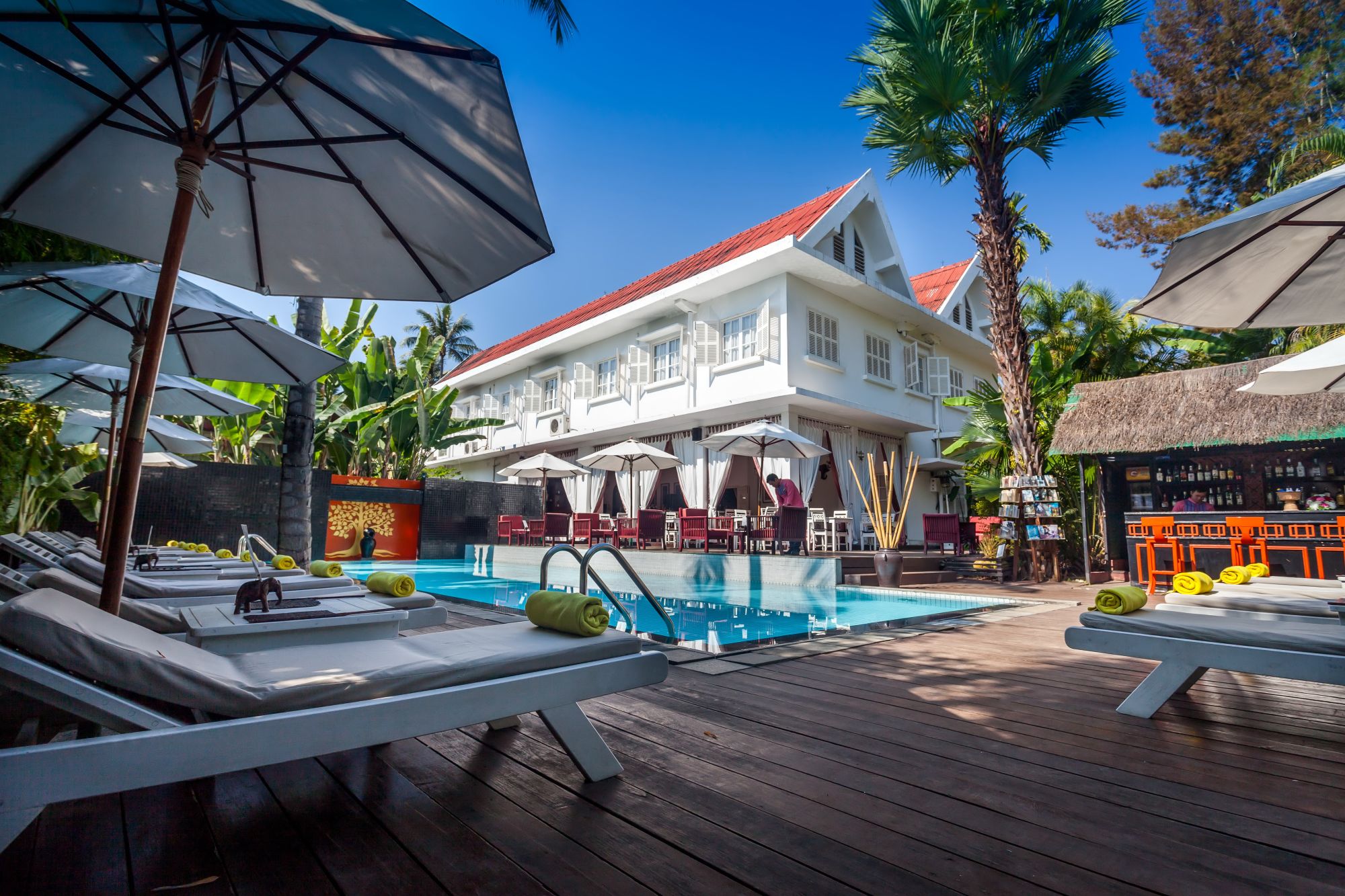 Homm Souvannaphoum Luang Prabang: Pool Daylight