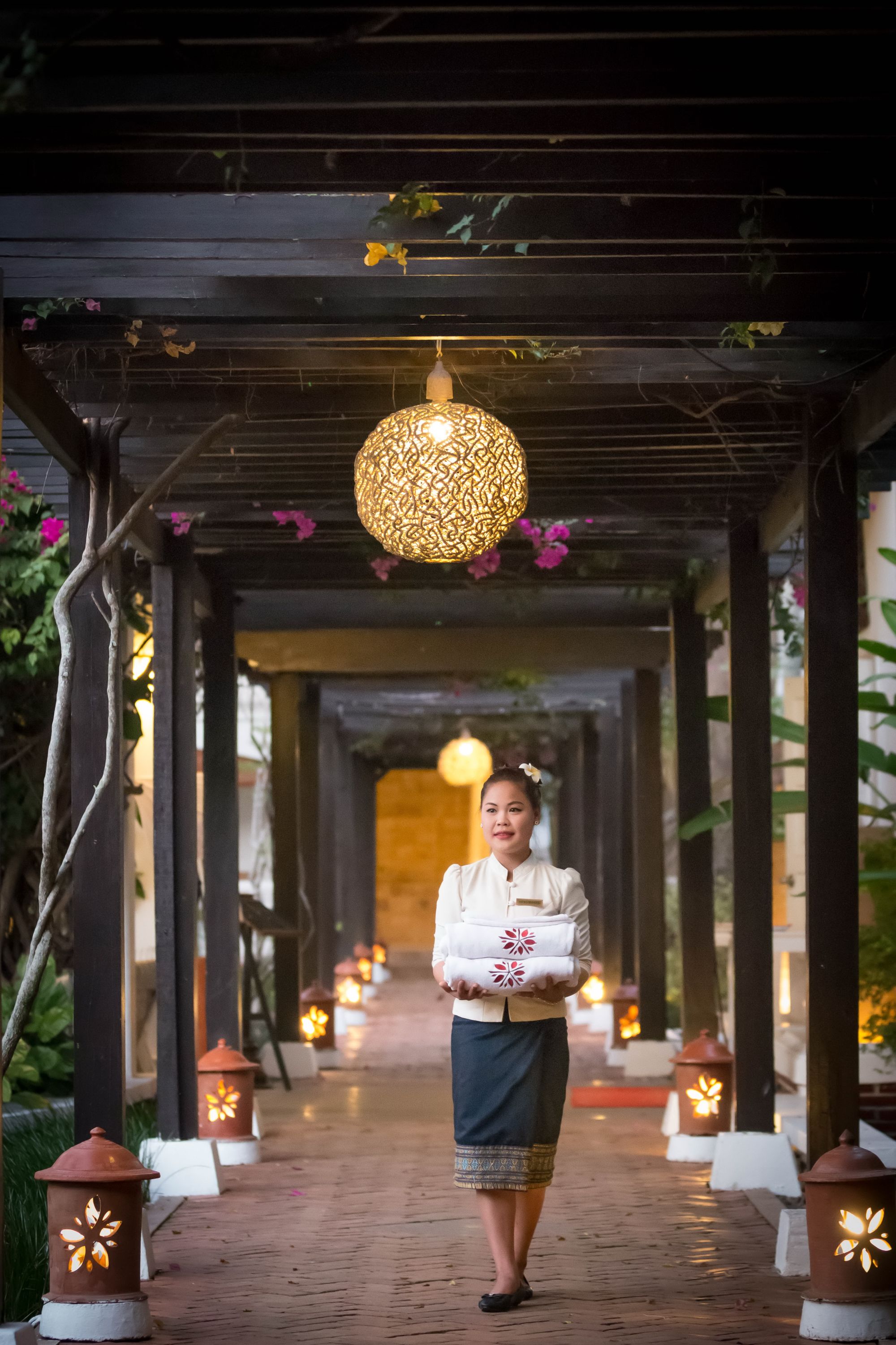 Homm Souvannaphoum Luang Prabang: Waitress