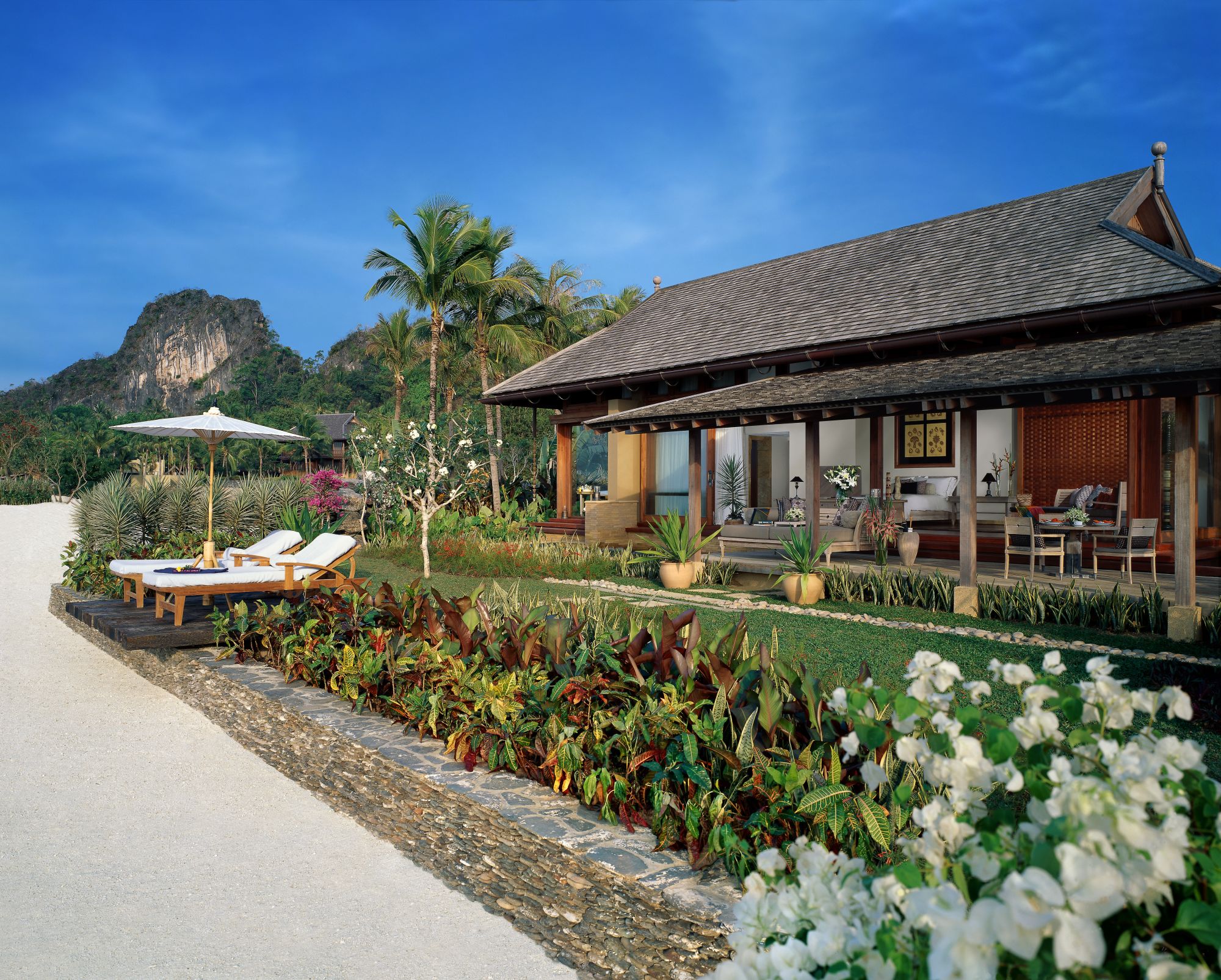Four Seasons Resort in Langkawi: Beach Villa | Exterior