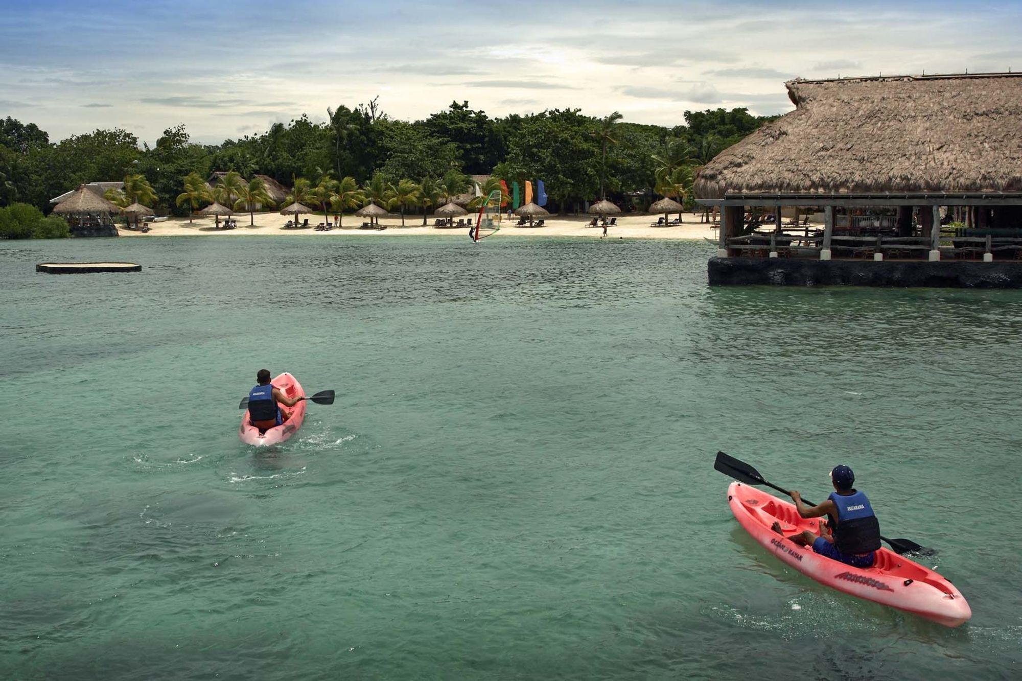 Bluewater Maribago Beach Resort in Cebu: Kayak