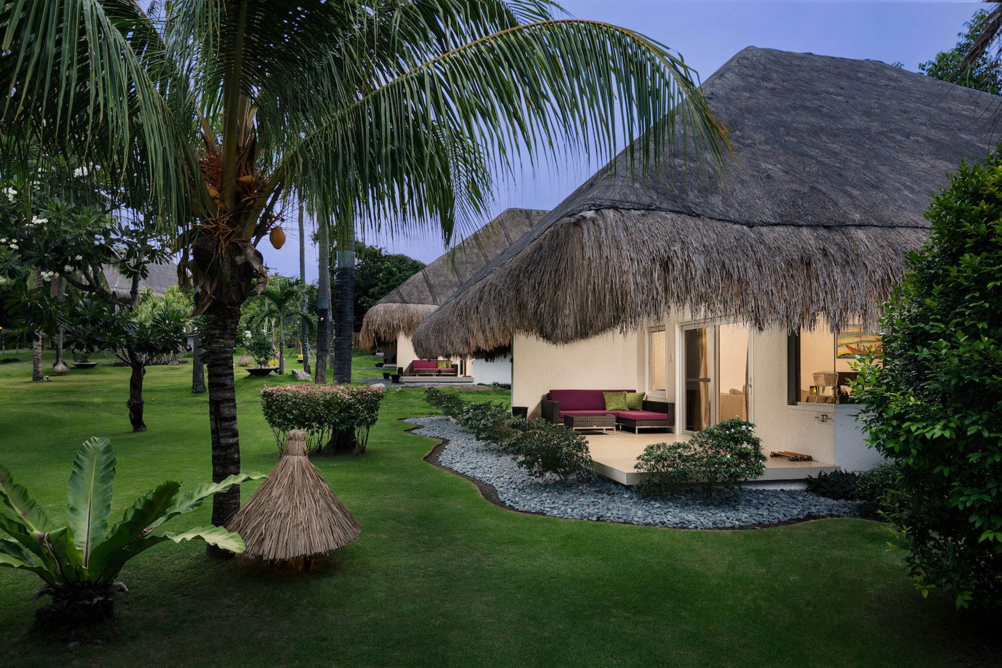 Atmosphere Resort in Negros: Premium Suite | exterior