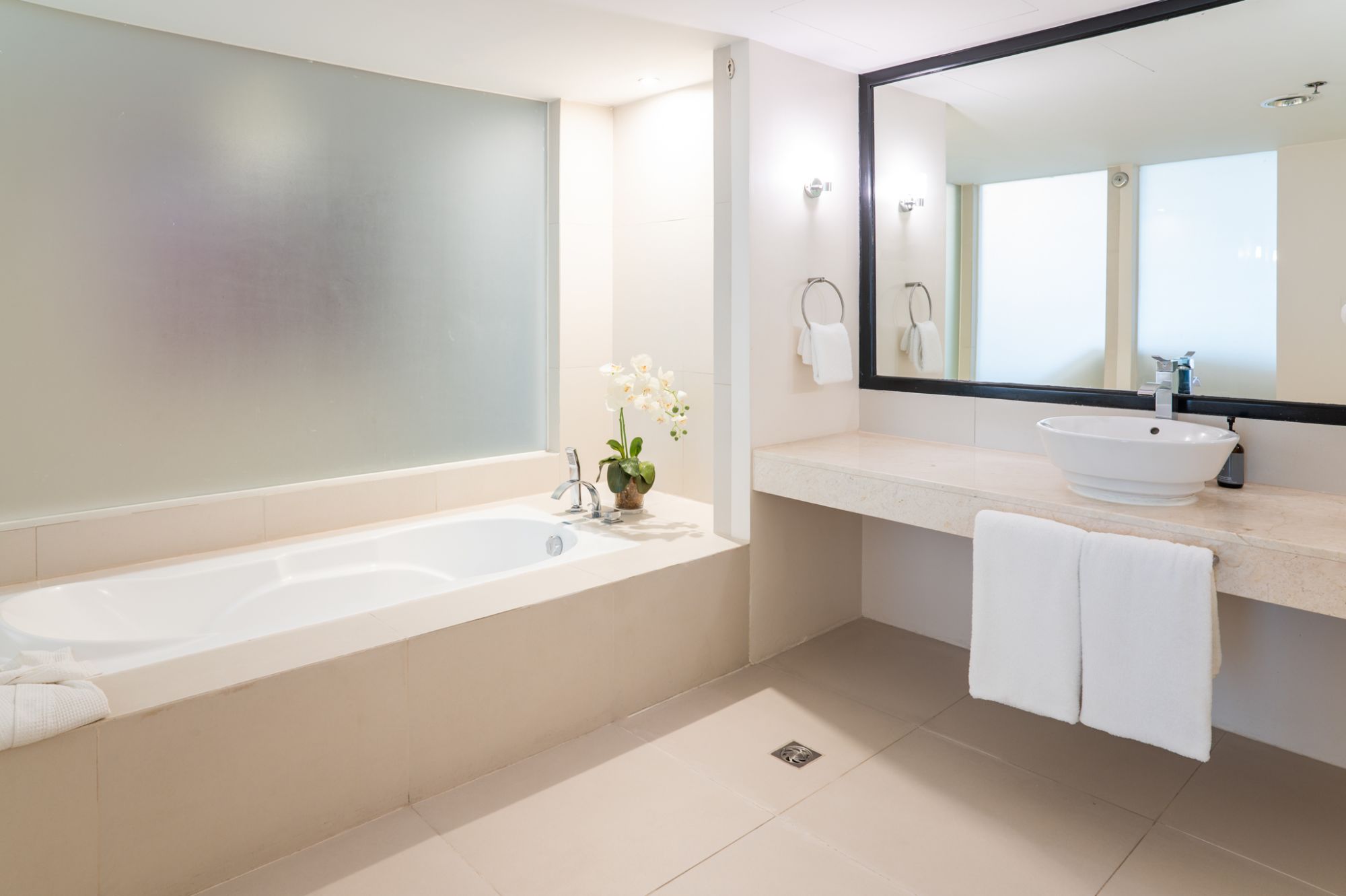 The Picasso à Manille: Barcelona Suite