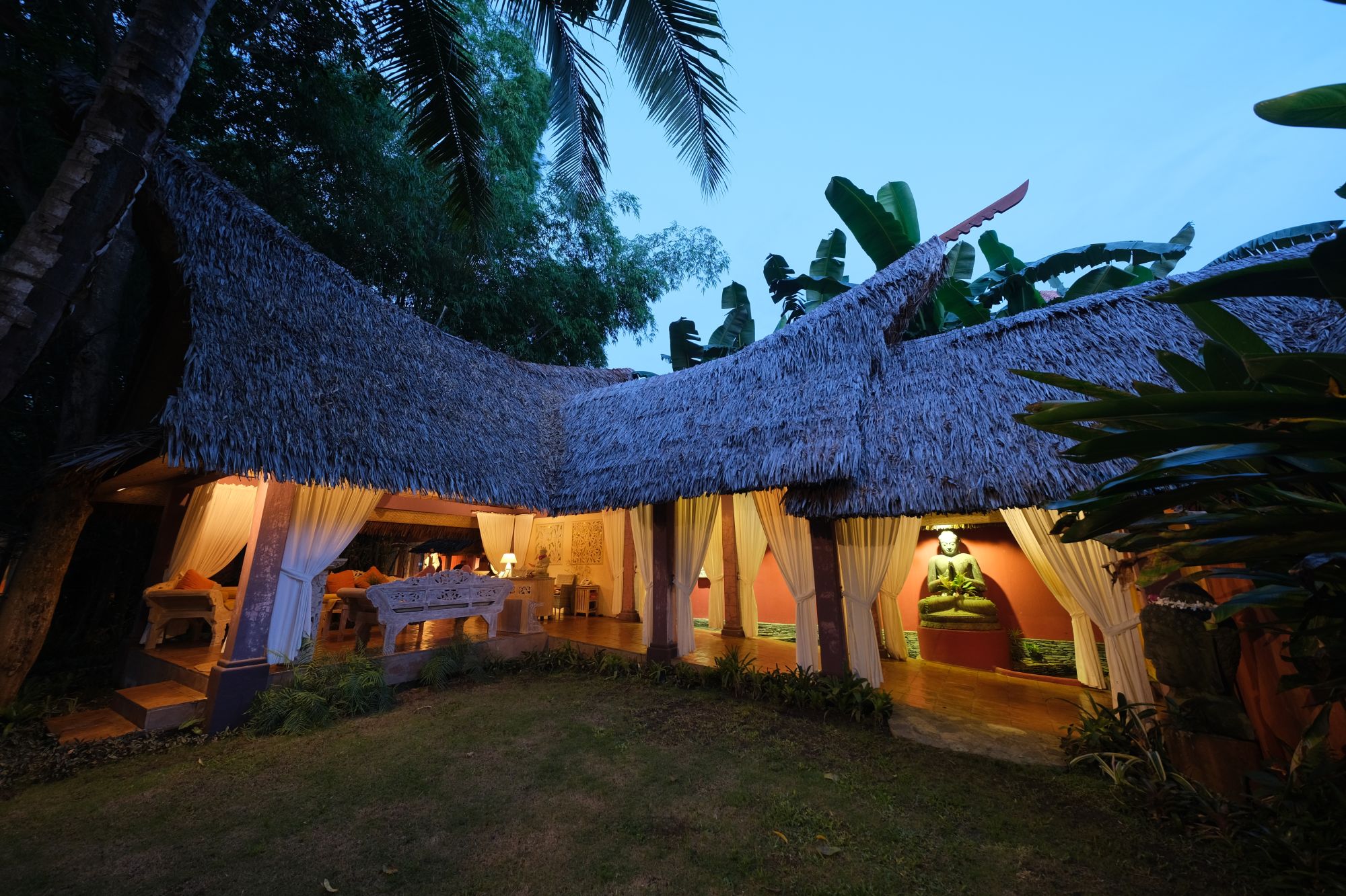 Coco Grove Beach Resort à Siquijor: Temple Spa