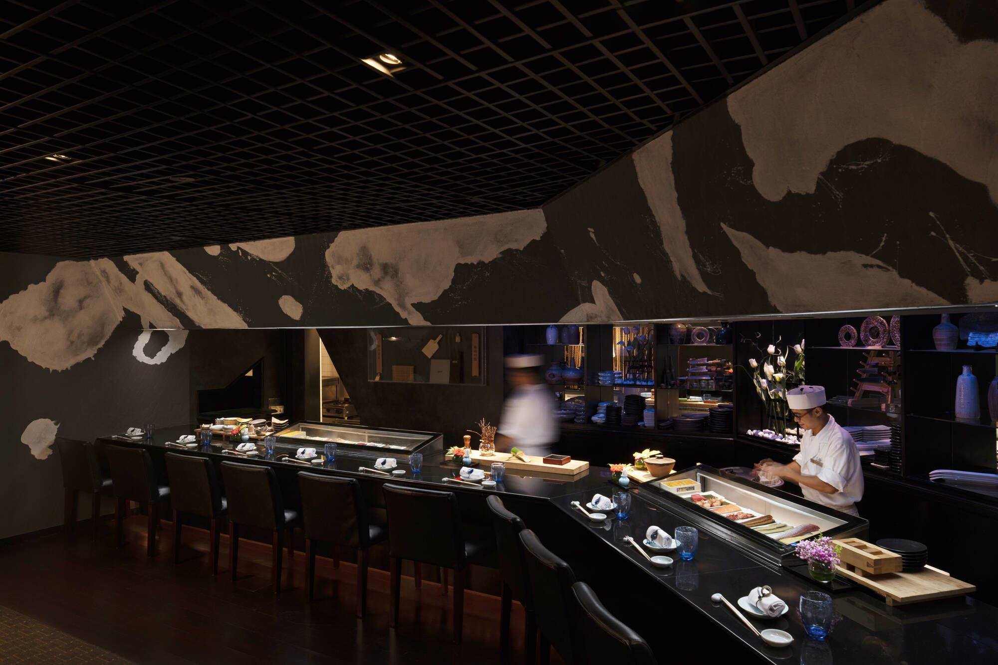 Swissotel The Stamford à Singapour: Mikuni