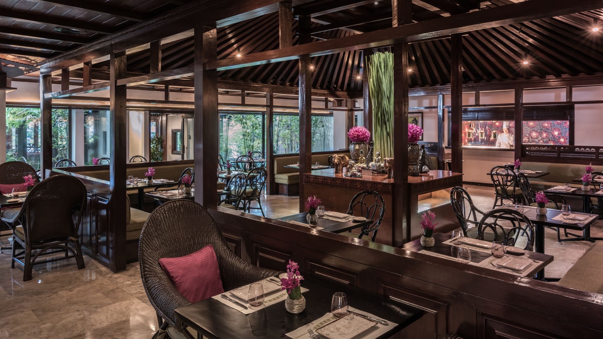 The Peninsula à Manille:  Spices Main Dining