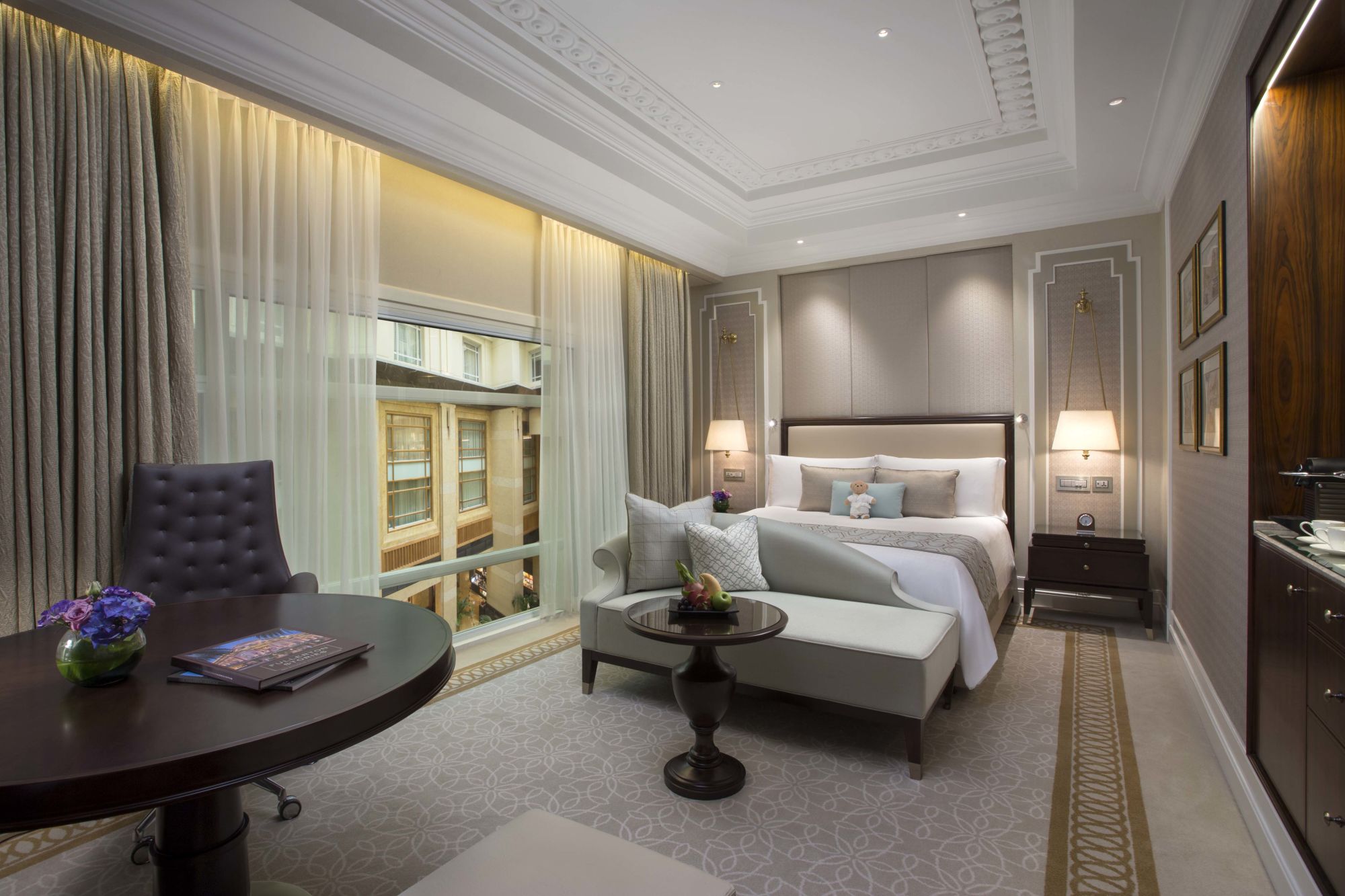 The Fullerton in Singapur:  Premier Courtyard Room