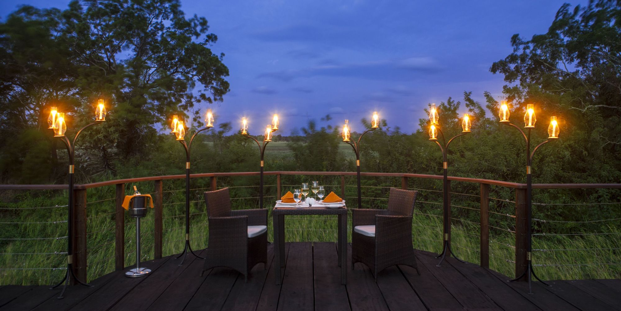 Uga Ulagalla à Anuradhapura: Private Dinning Setup at the observation deck