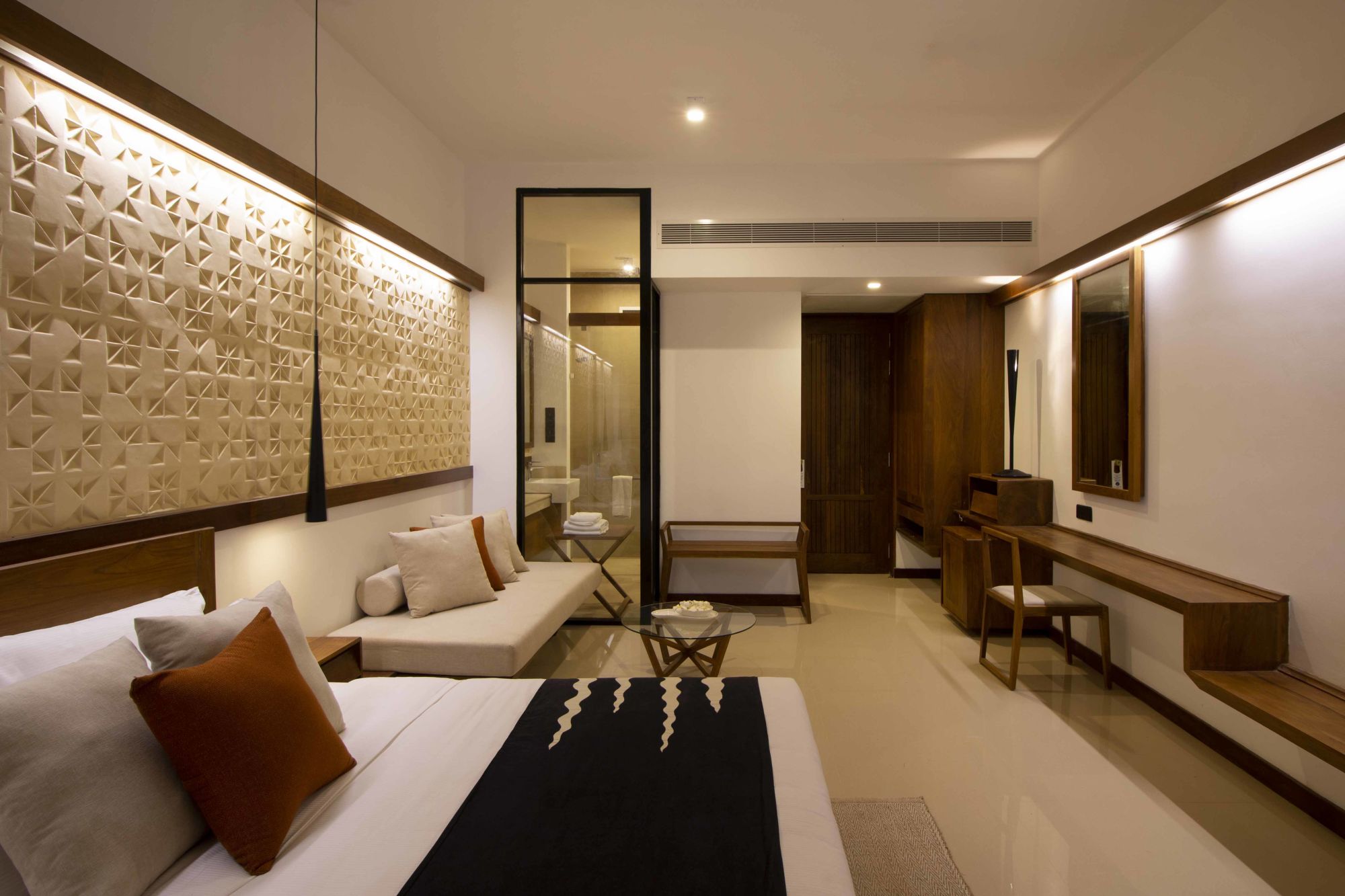 Goldi Sands in Negombo: Deluxe Room