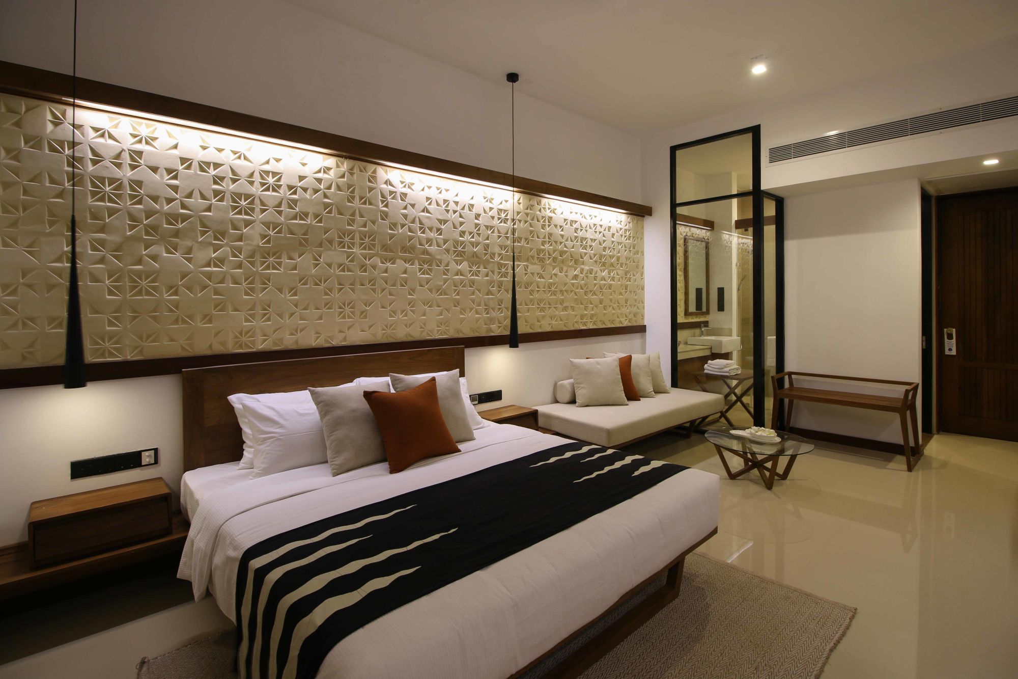 Goldi Sands in Negombo: Deluxe Room