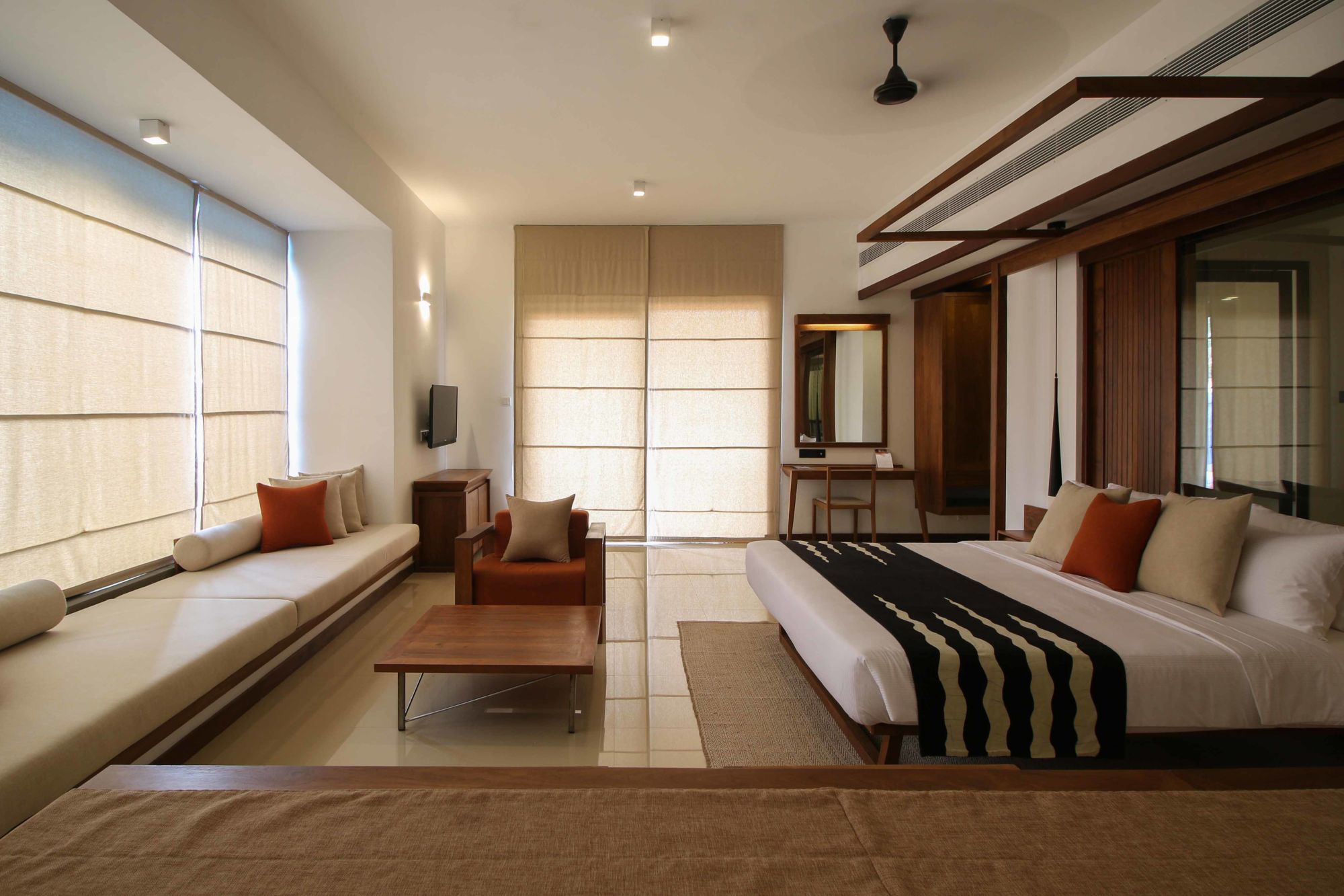 Goldi Sands in Negombo: Junior Suite
