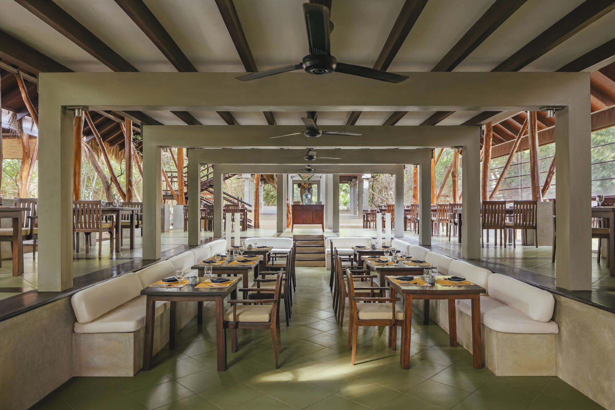 Jungle Beach an Uga Experience in Trincomalee: Main Restaurant