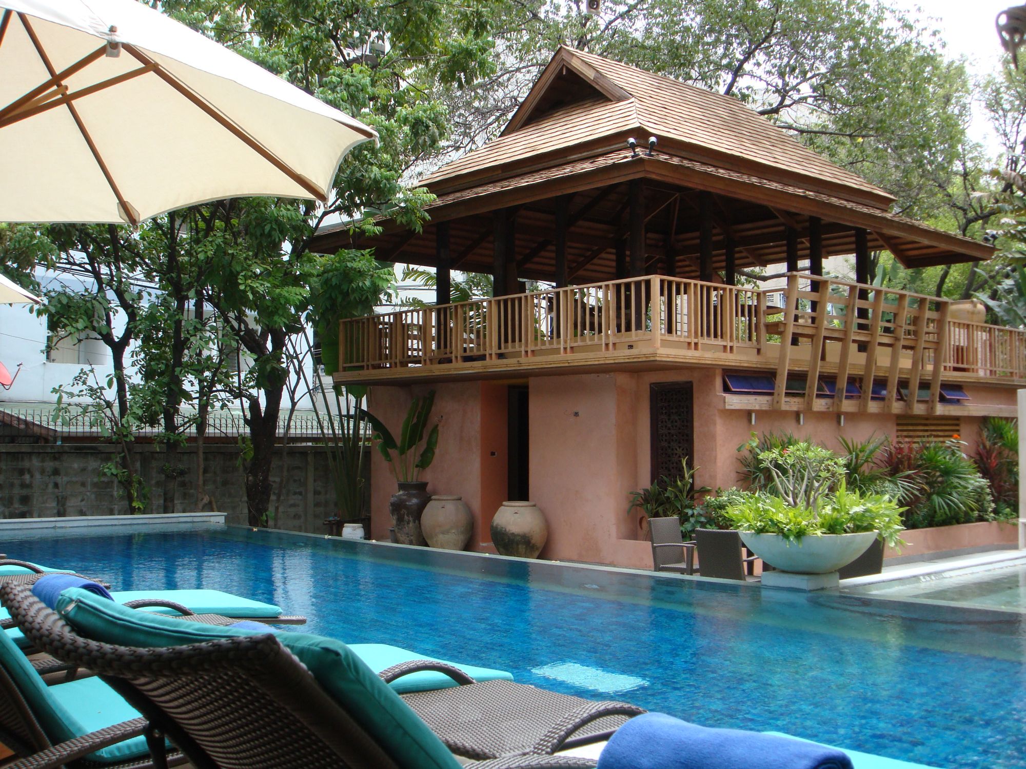 Ariyasom Villa à Bangkok: pool area