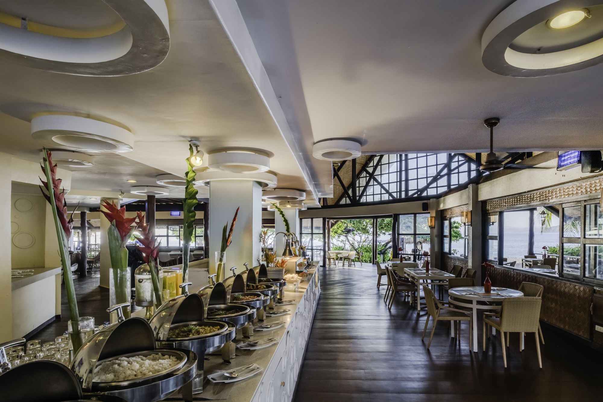 Discovery Coron in Palawan:  buffet setup