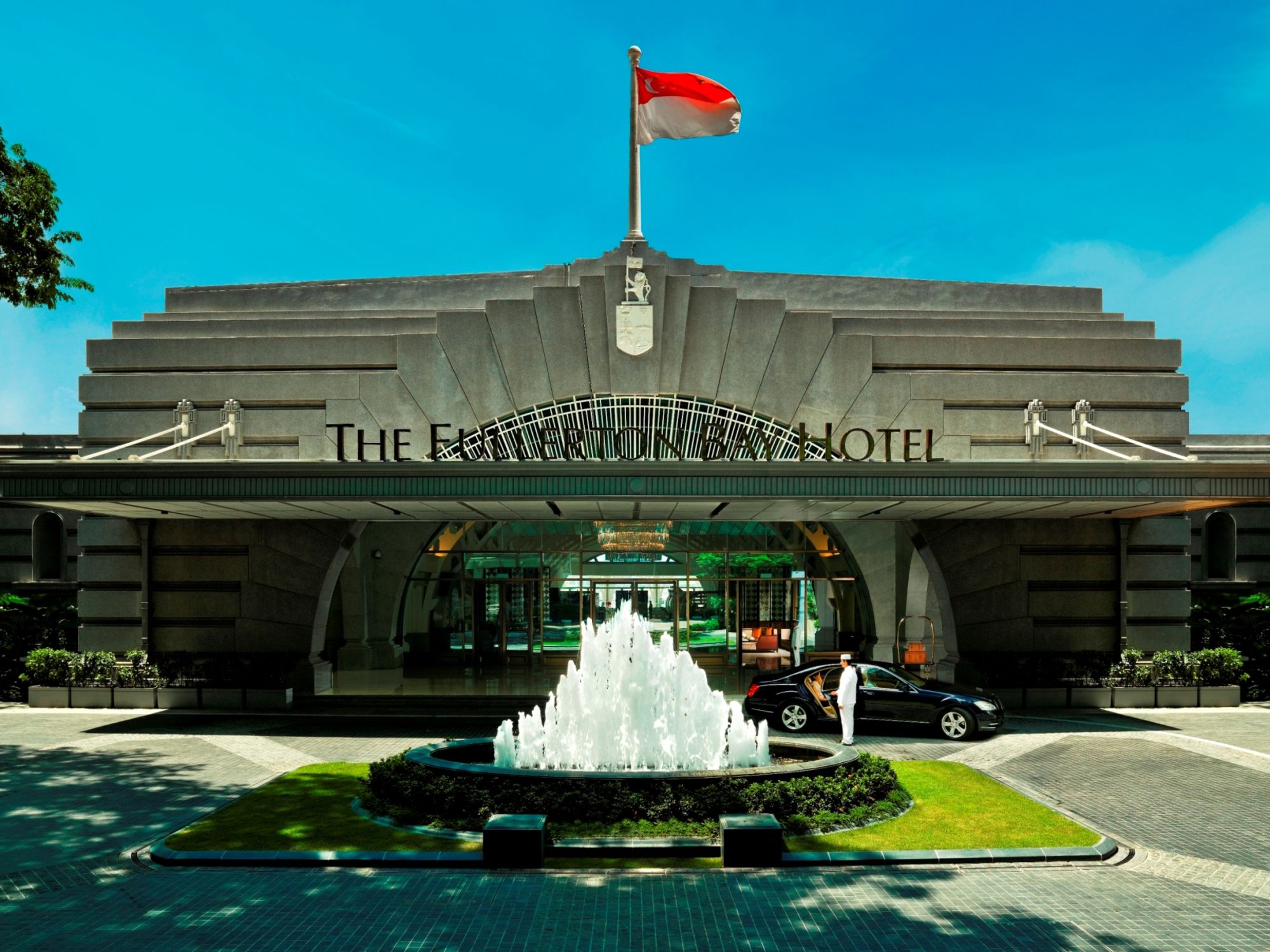 The Fullerton Bay in Singapur: Facade (Day)