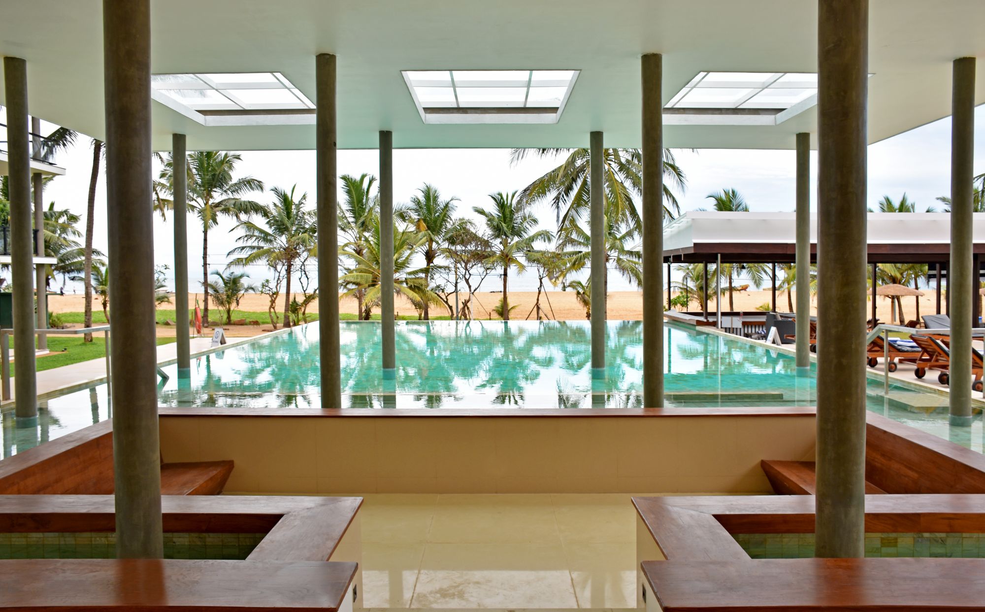 Goldi Sands in Negombo: pool