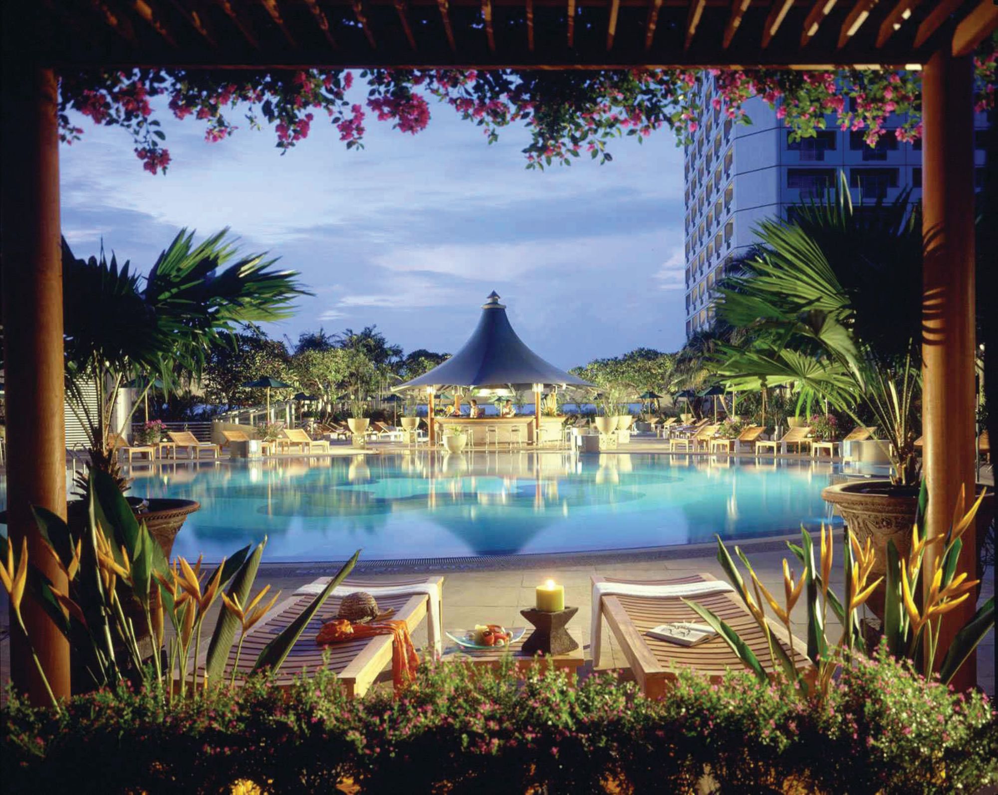 Swissotel The Stamford à Singapour: Swimming Pool