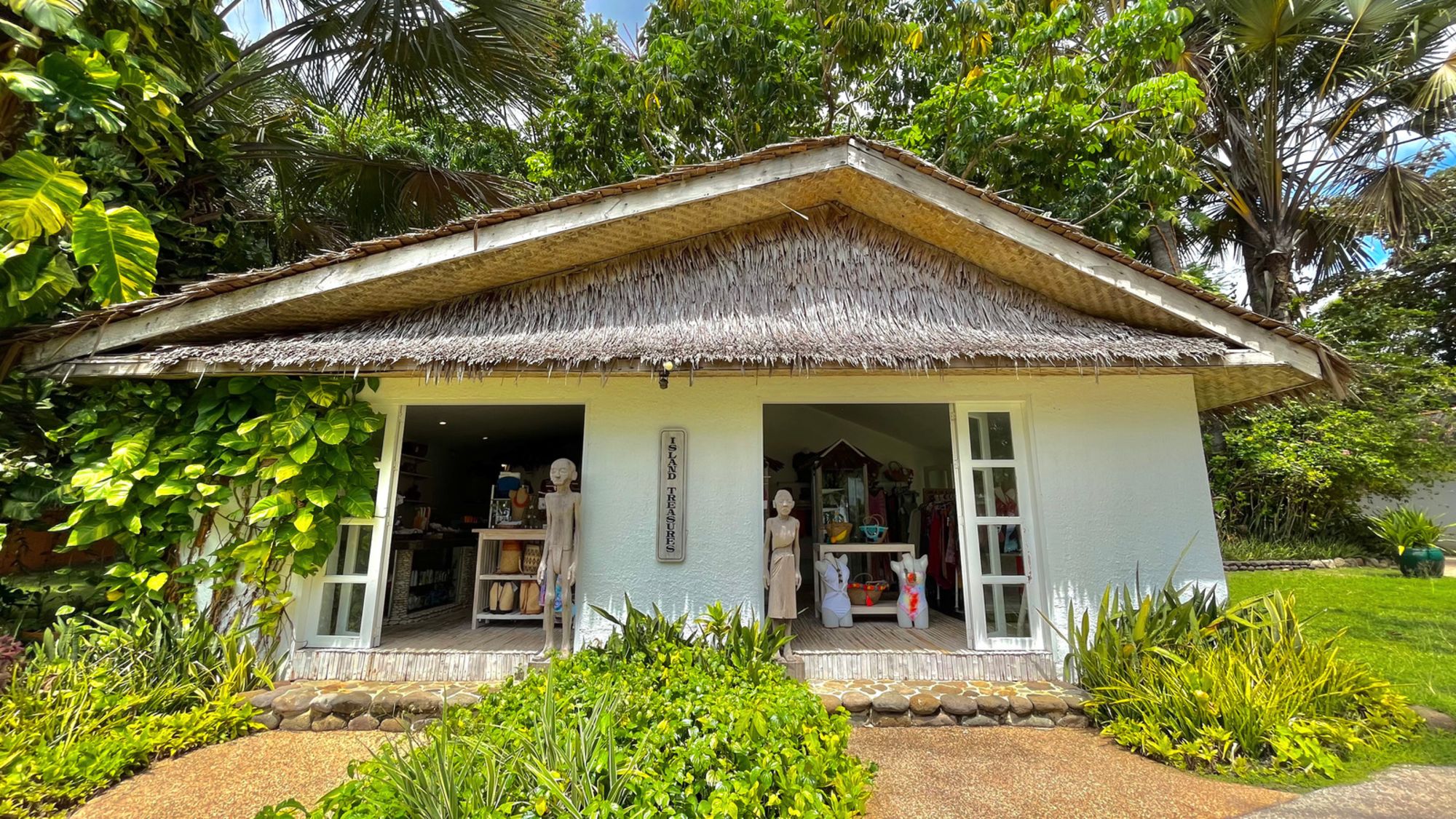 Coco Grove Beach Resort à Siquijor: Island Treasure Souvenir Shop