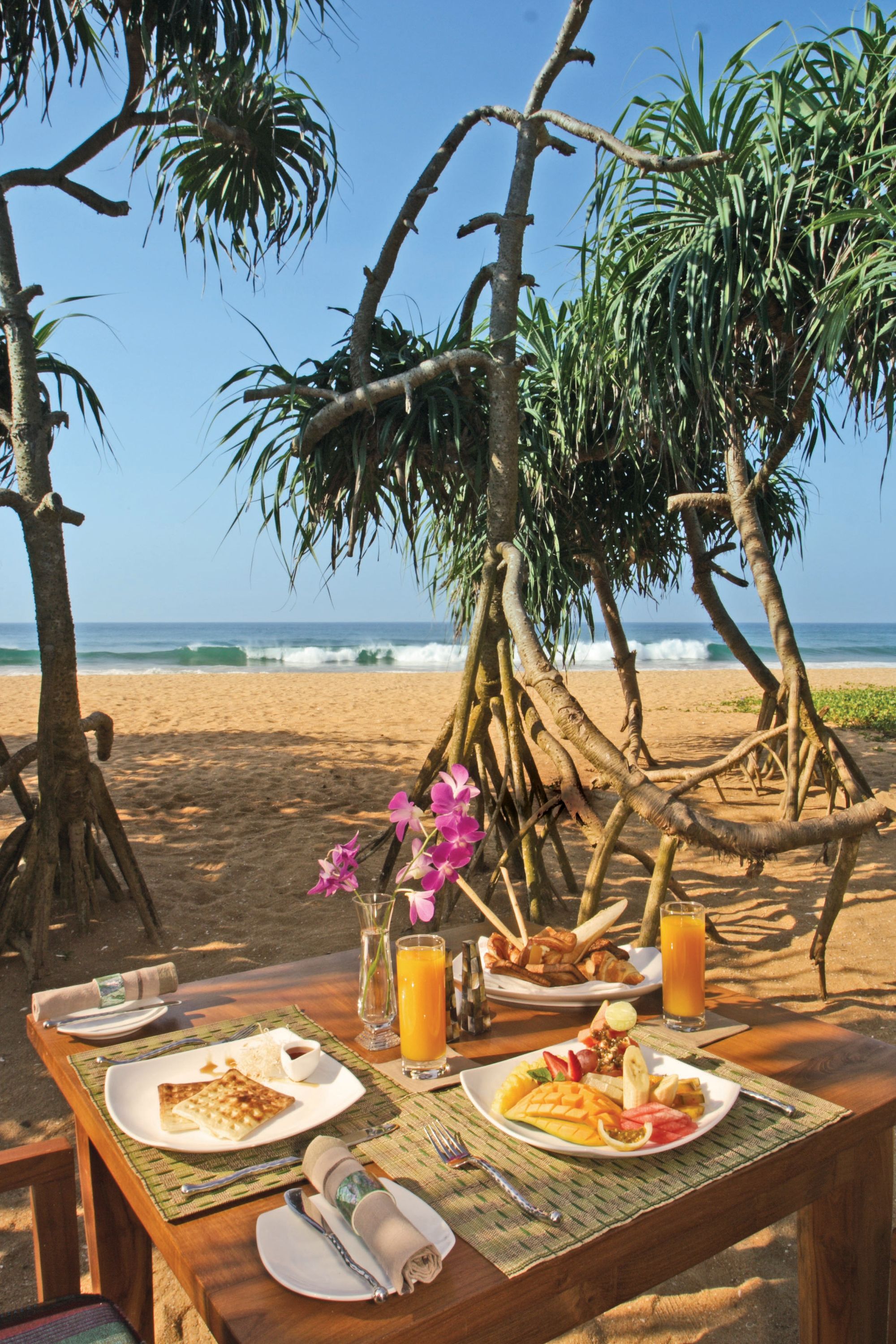 Aditya Resort in Hikkaduwa: Breakfast - wherever you choose to have it