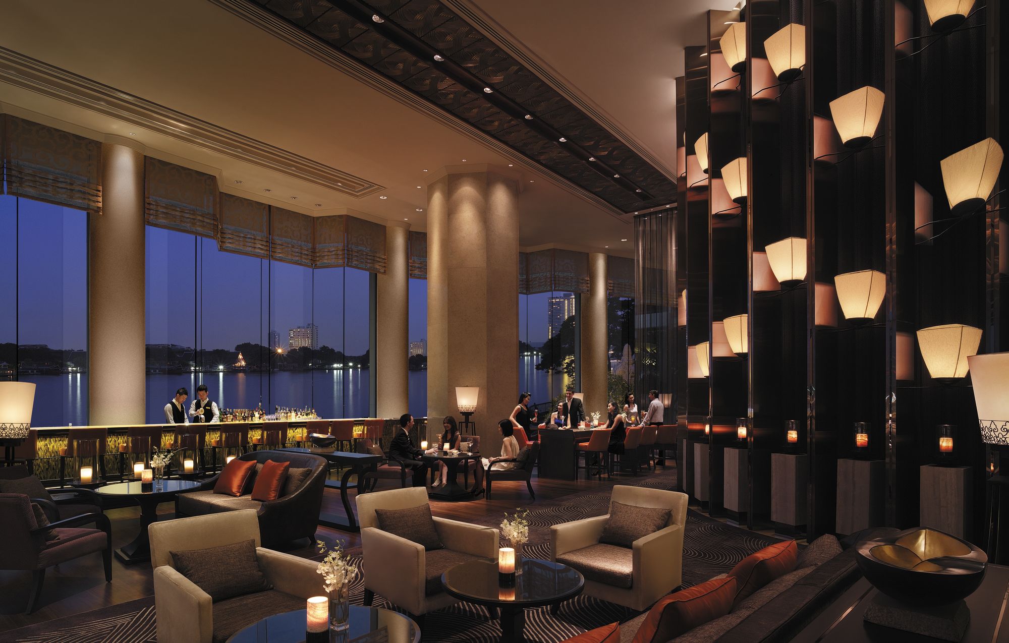 Shangri-La Bangkok: Long Bar