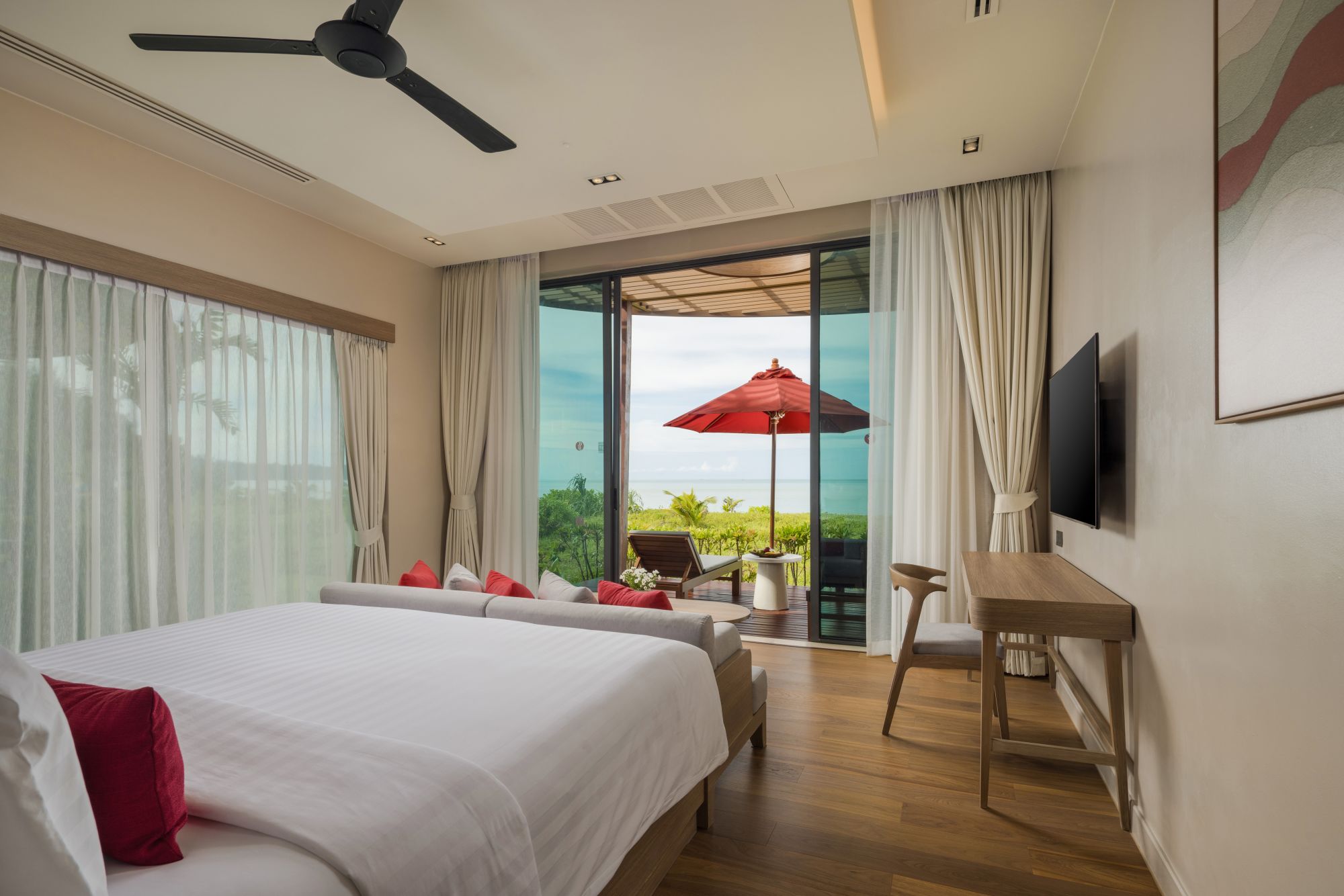 Ramada Resort by Wyndham Khao Lak: Oceanfront Villa