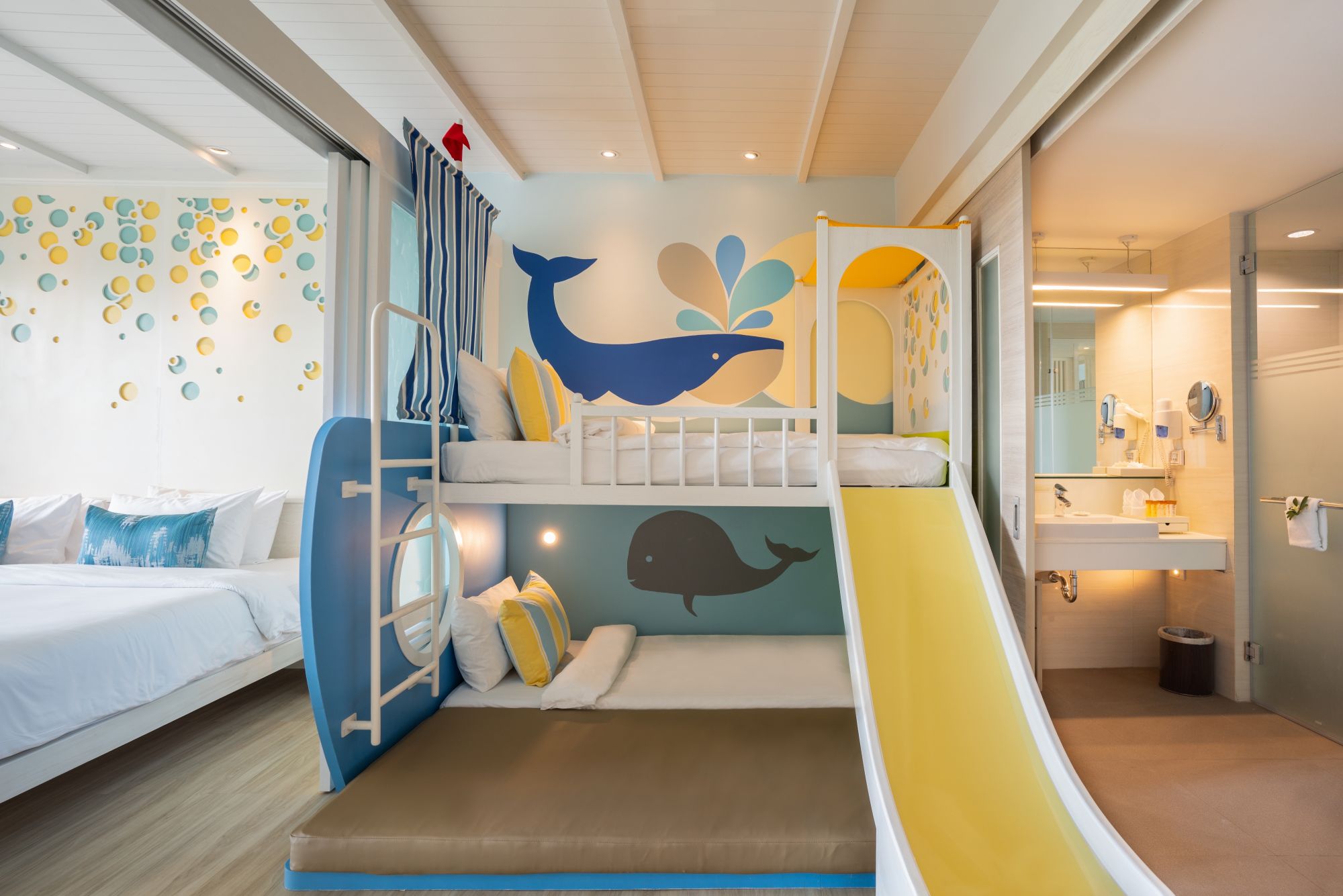 The Sands Khao Lak by Katathani: Family Slide Room