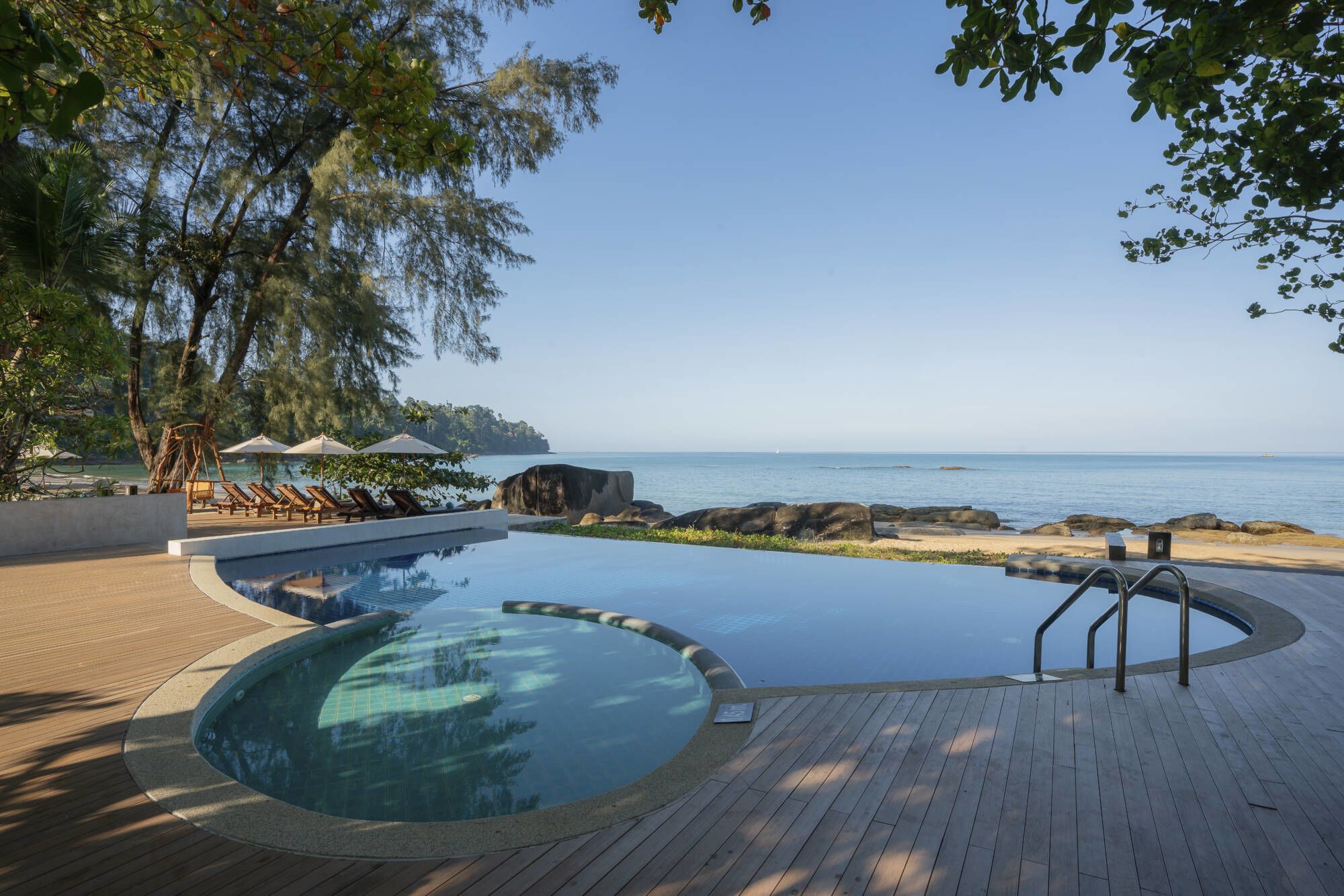 Khaolak Wanaburee Resort in Khao Lak: Pool