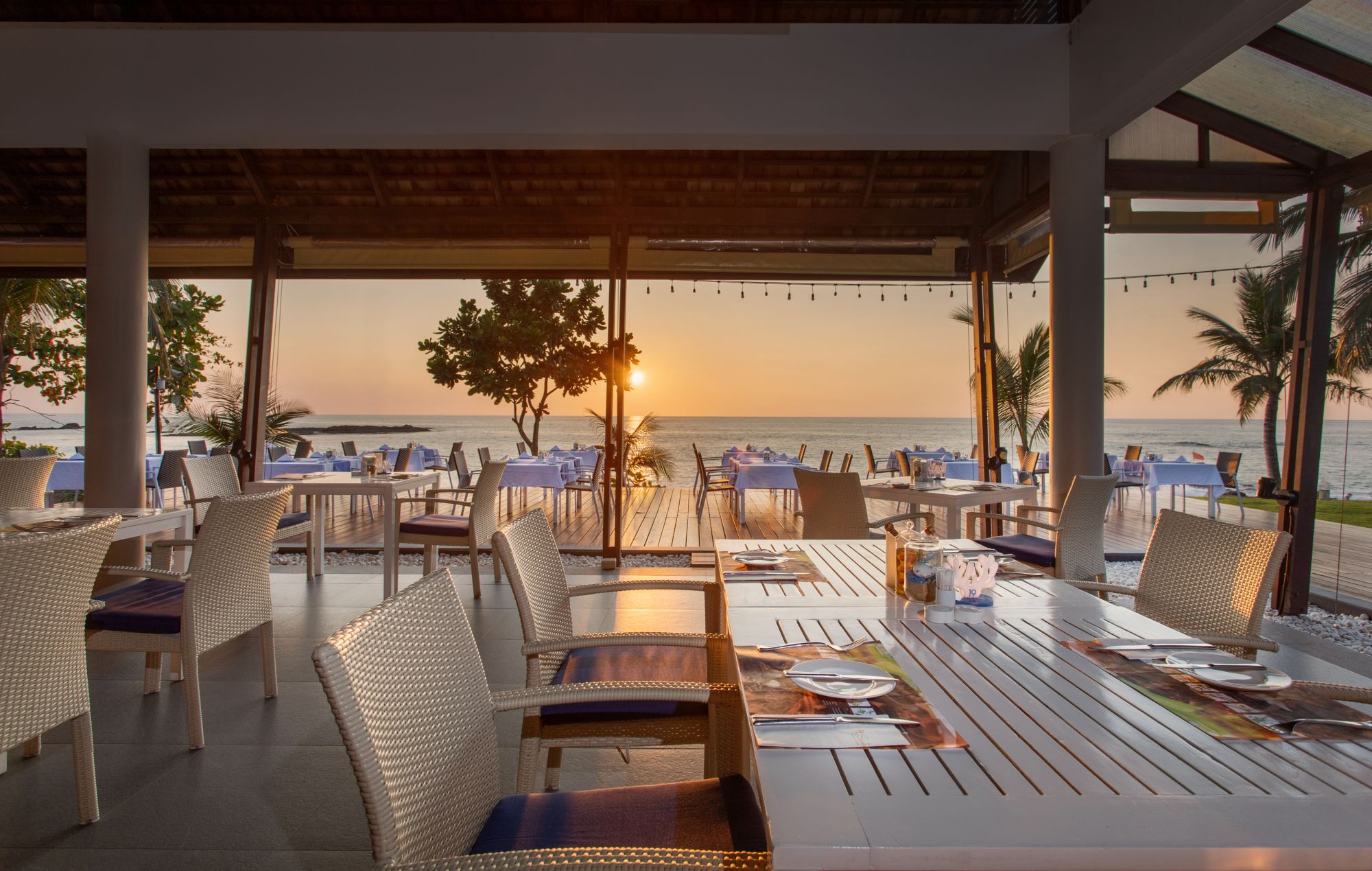 The Sands Khao Lak by Katathani: Talay Restaurant