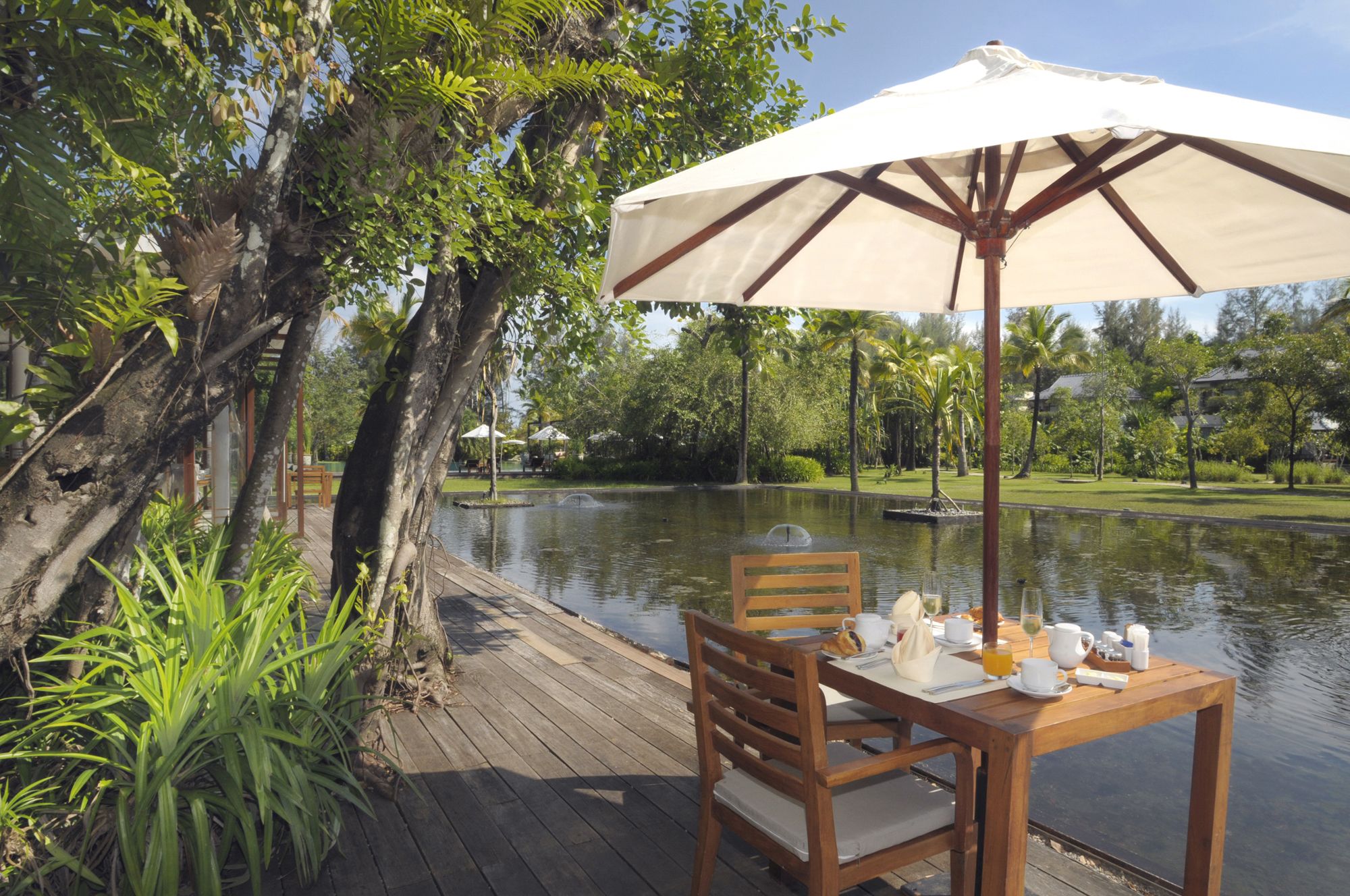 The Sarojin à Khao Lak: Ficus Restaurant | Breakfast