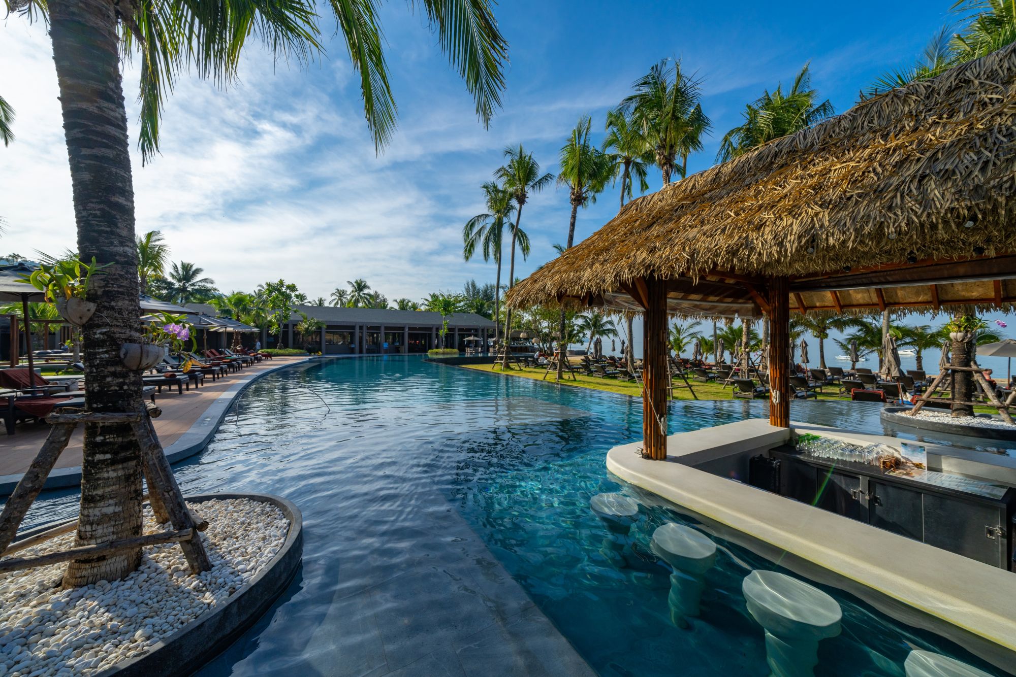 La Flora Khao Lak: Cave Club