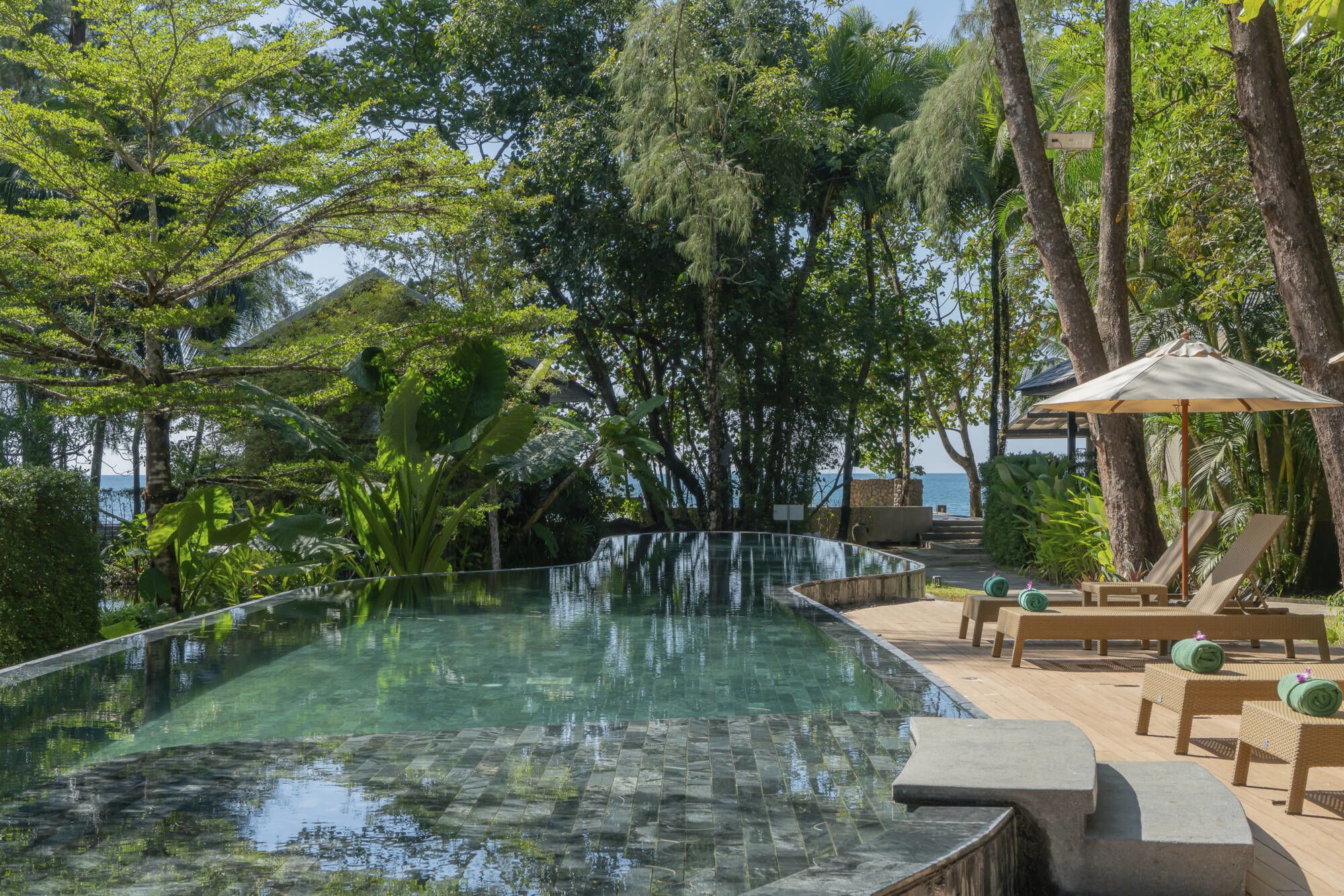 Khaolak Wanaburee Resort in Khao Lak: Pool