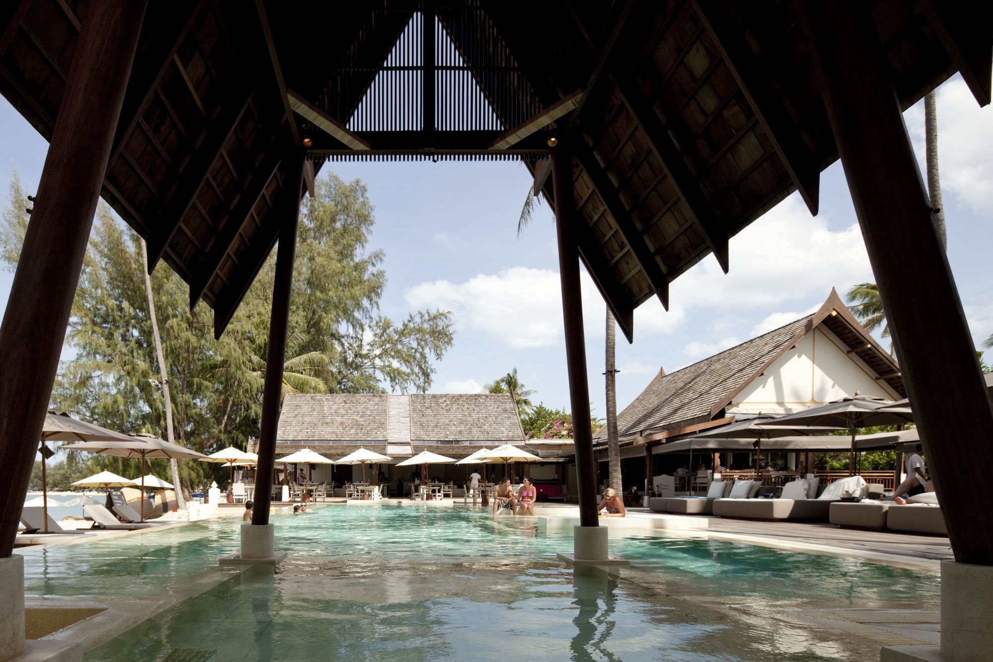 SALA Samui Choengmon Beach Resort in Ko Samui: Fun Pool & Ocean Front Restaurant