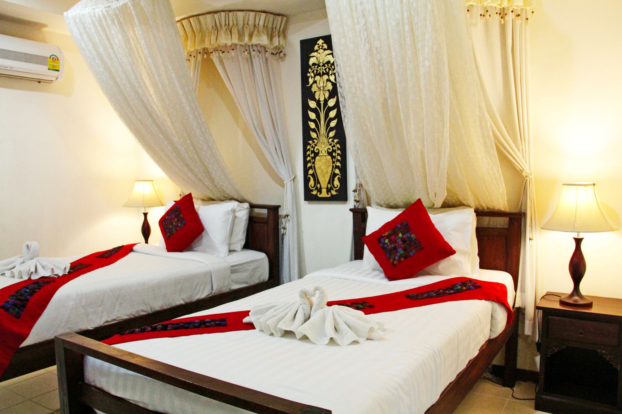 Shewe Wana Suite Resort in Chiang Mai:  Superior | Twin