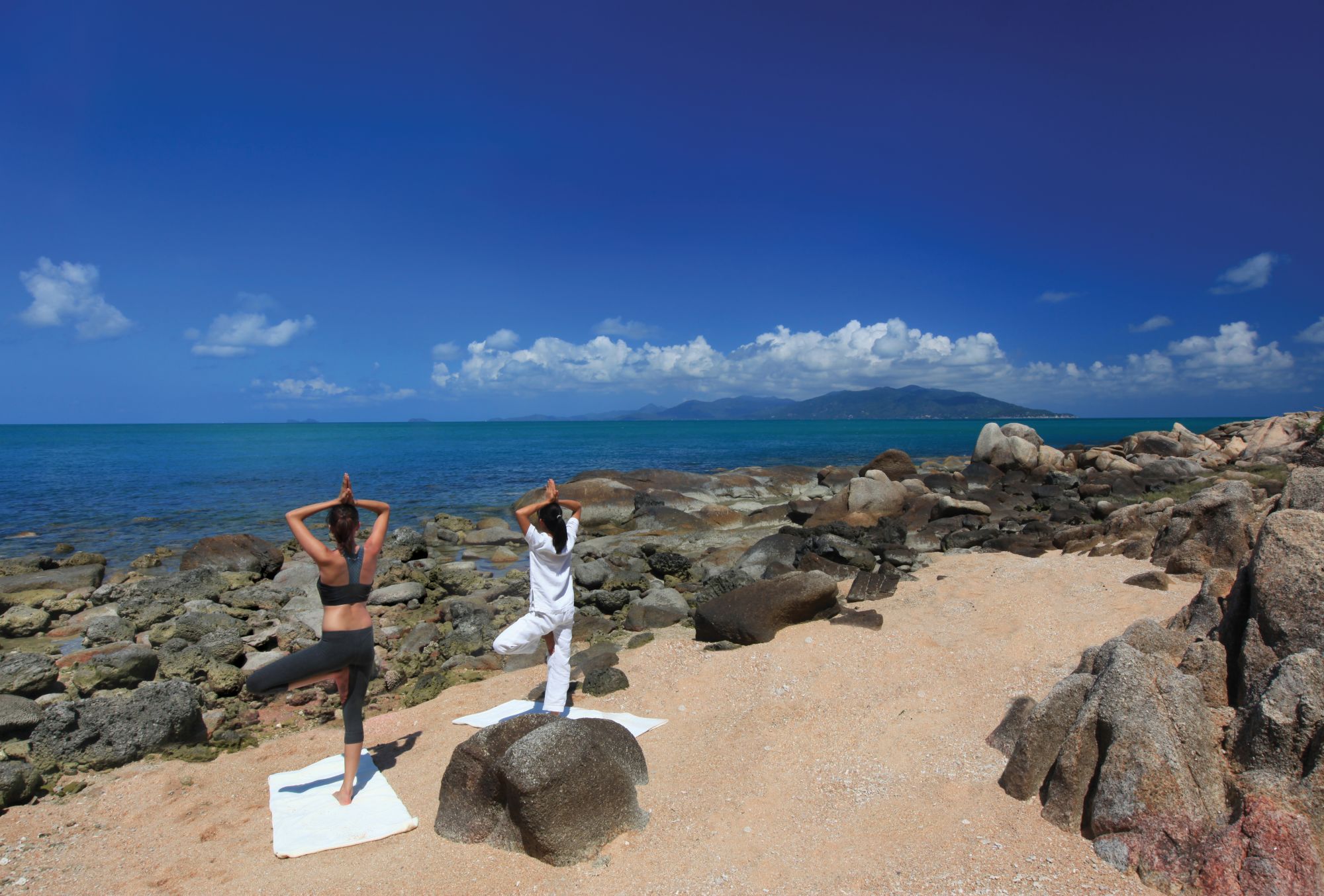 Six Senses Samui à Ko Samui: Yoga on the Rocks