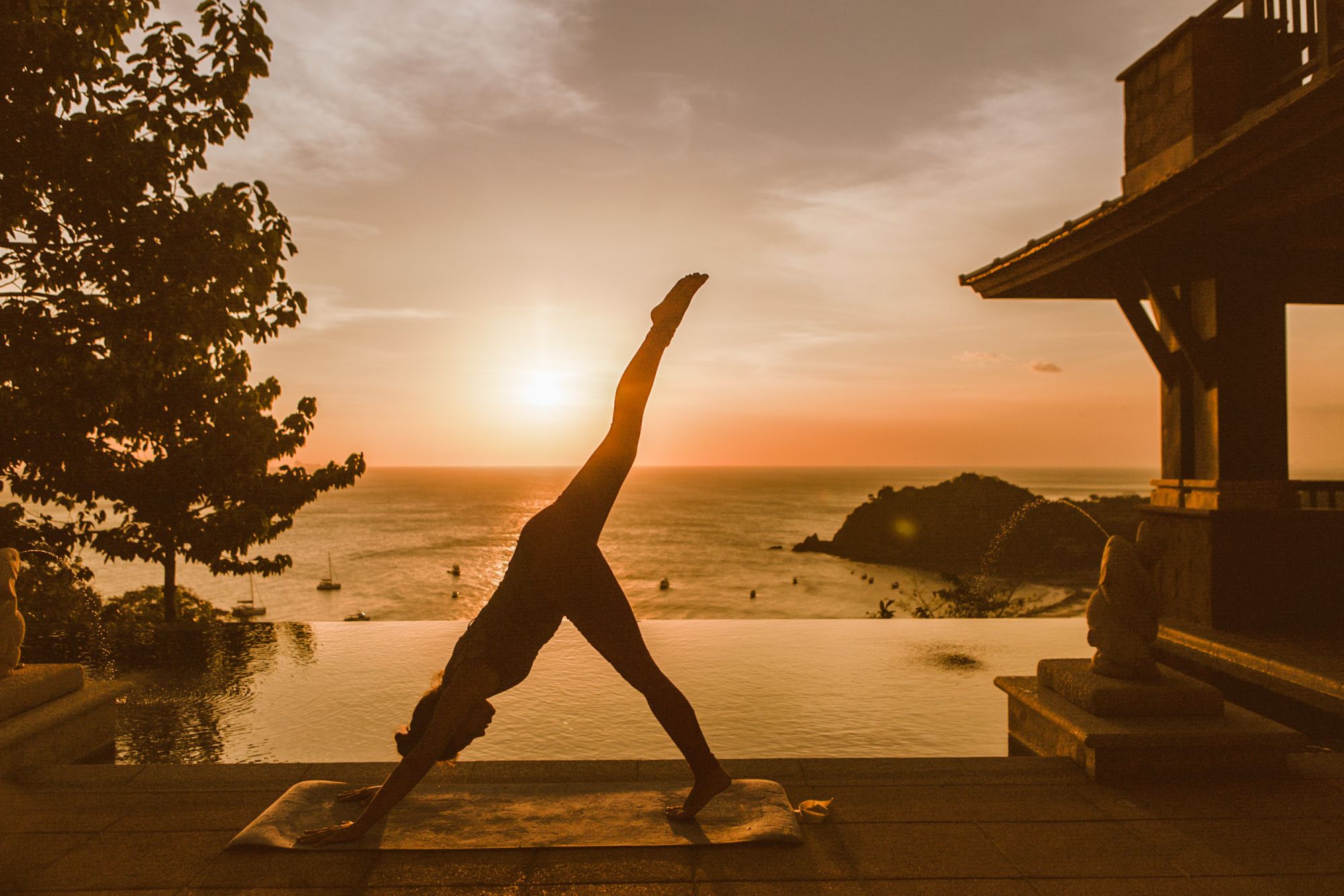 Pimalai Resort & Spa à Ko Lanta: Yoga at sunset