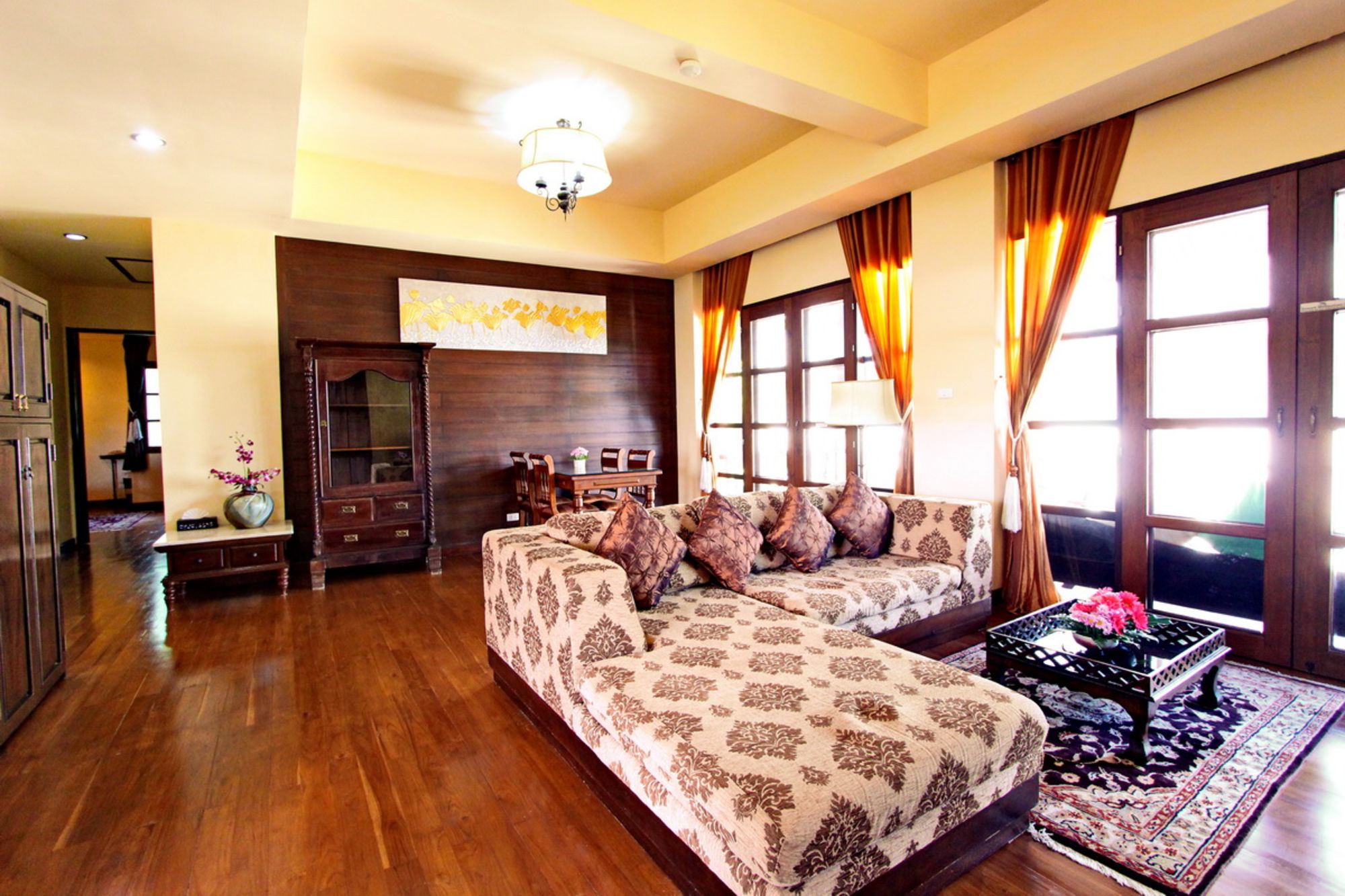 Shewe Wana Suite Resort in Chiang Mai:  2-BR Suite with Jet Tub