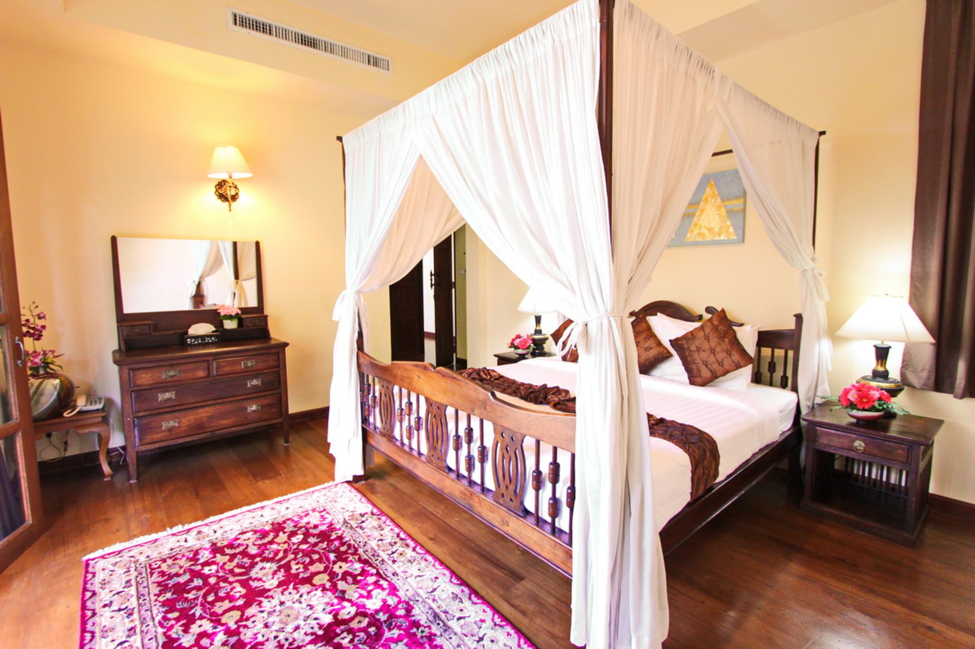 Shewe Wana Suite Resort in Chiang Mai:  2-BR Suite with Jet Tub