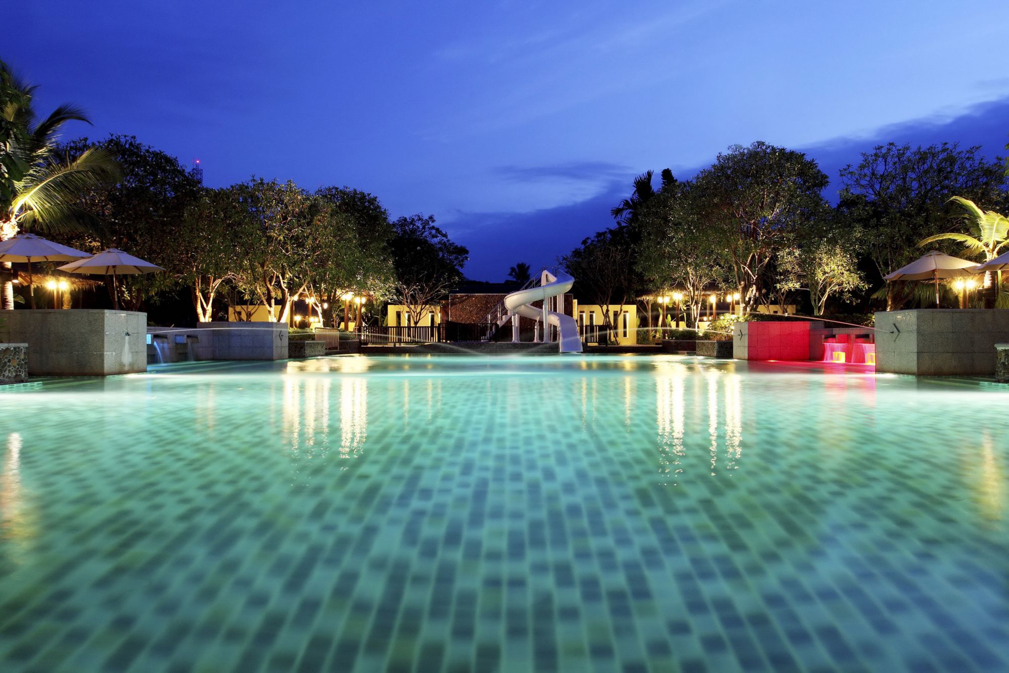 Centara Koh Chang Tropicana à Ko Chang:  Splash Pool