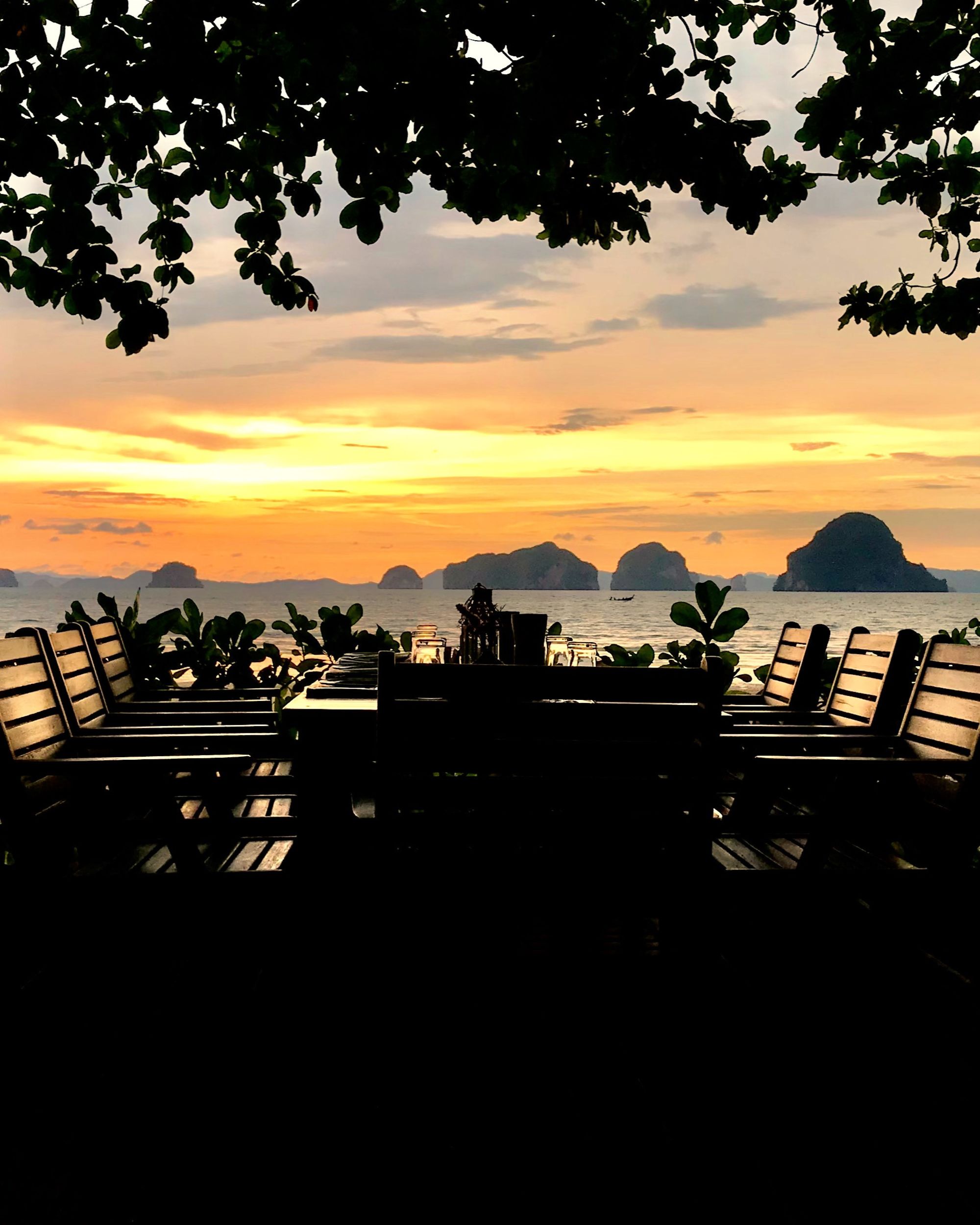 Tup Kaek Sunset Beach Resort in Krabi: beach: f&b: Restaurant Sunset