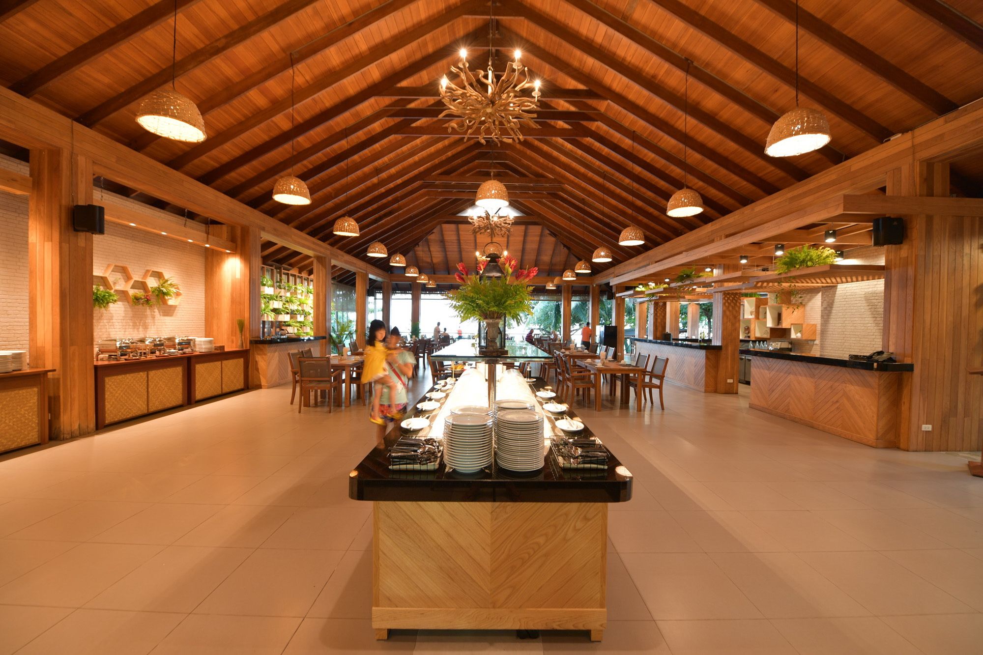 Tup Kaek Sunset Beach Resort in Krabi: beach: f&b: Restaurant Sunset