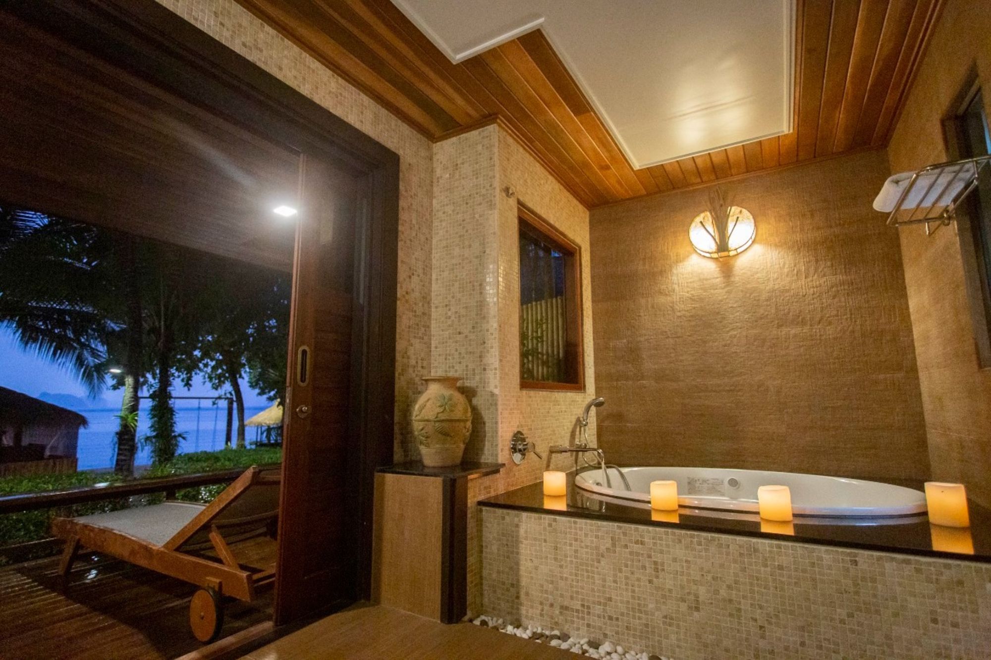 Tup Kaek Sunset Beach Resort in Krabi: Deluxe Pool Access