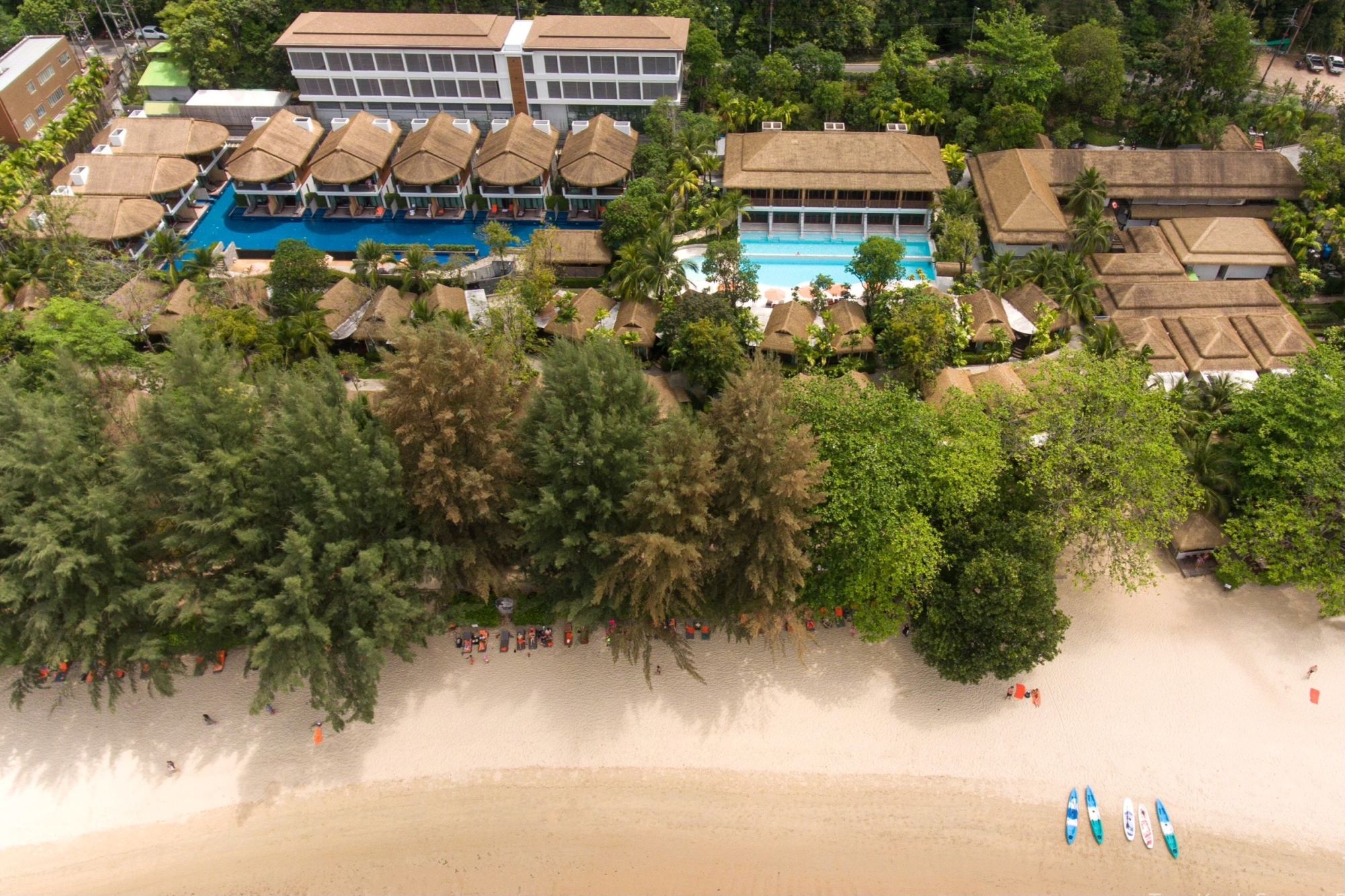 Tup Kaek Sunset Beach Resort in Krabi: exterior: Overview Areal | Beach