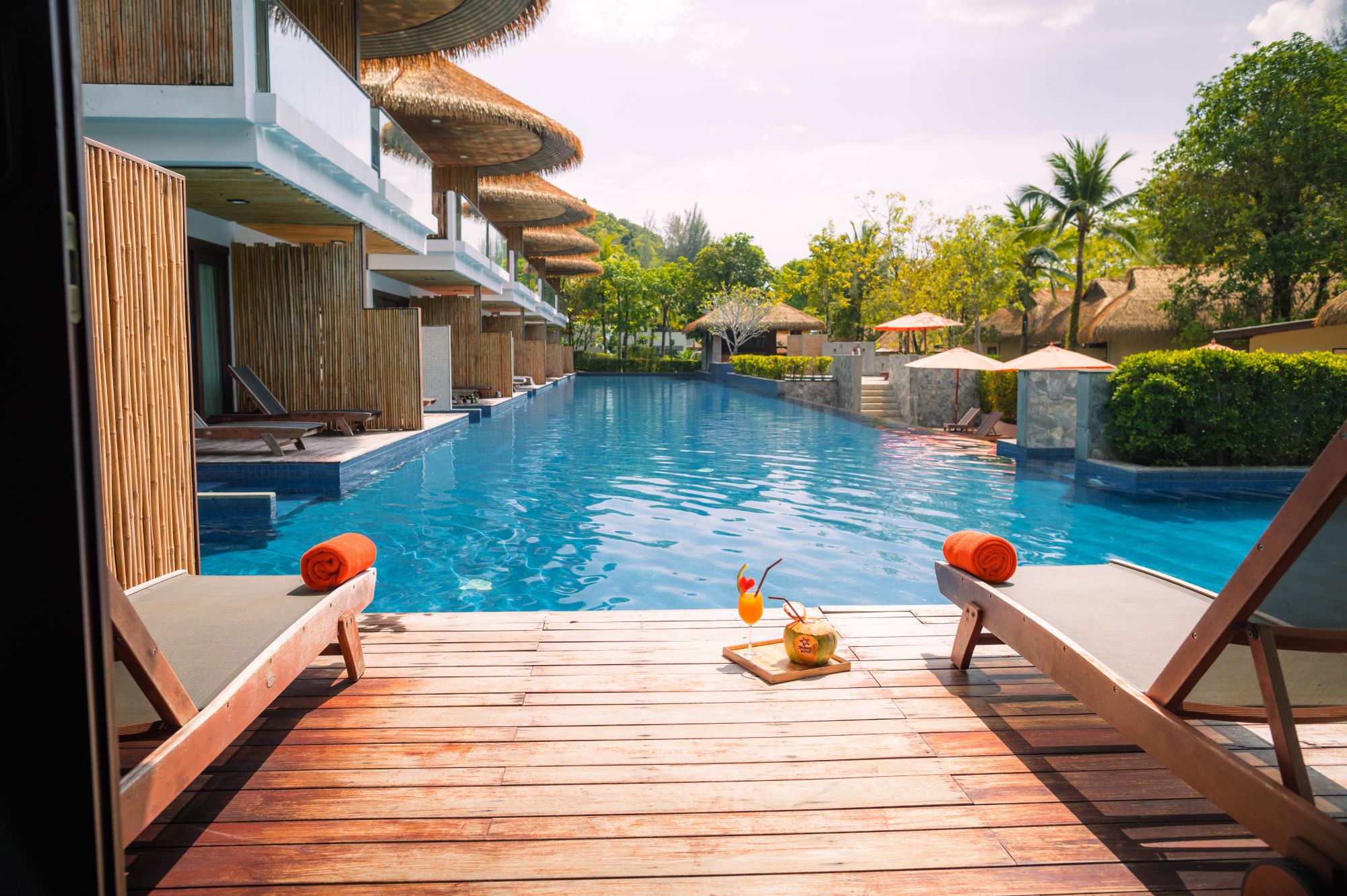 Tup Kaek Sunset Beach Resort in Krabi: Deluxe Pool Access