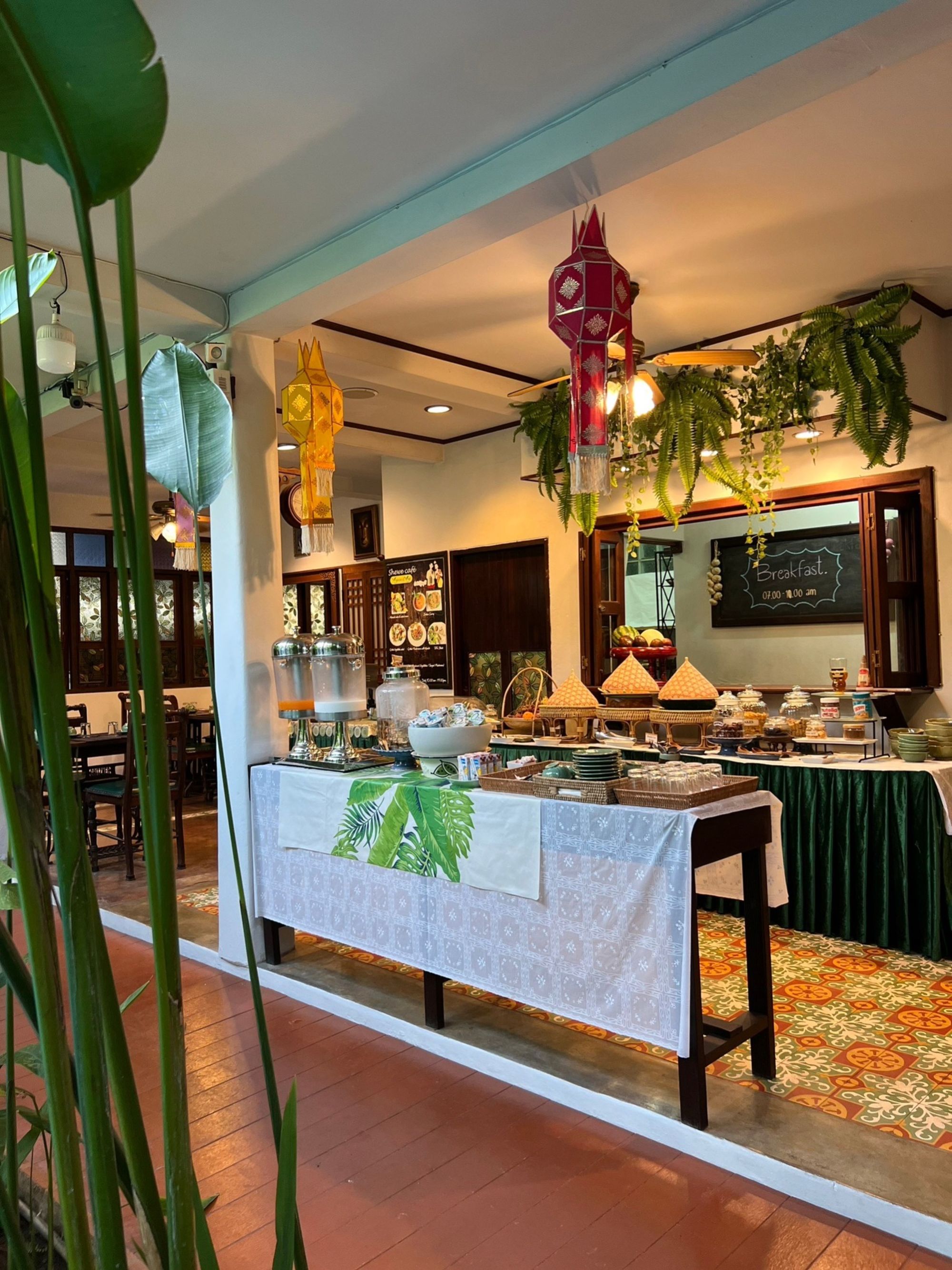 Shewe Wana Suite Resort in Chiang Mai:  Breakfast