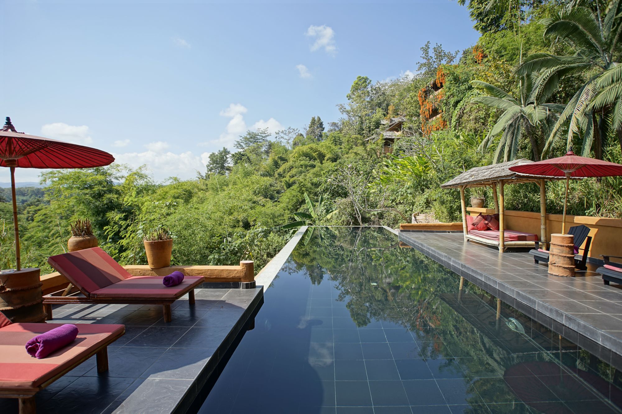 Phu Chaisai Mountain Resort in Mae Chan: Pool