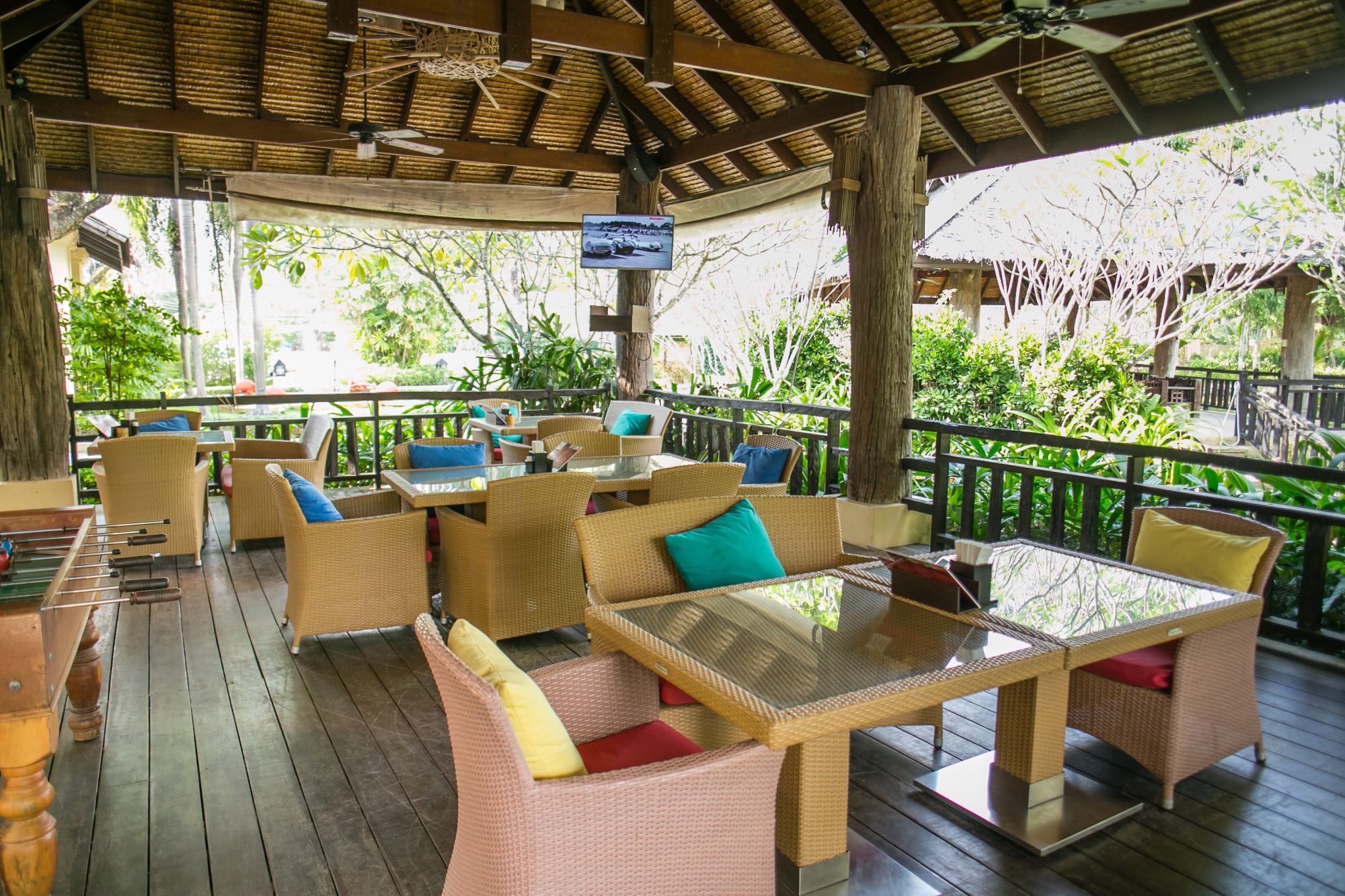 Centara Koh Chang Tropicana à Ko Chang:  Lobby Bar