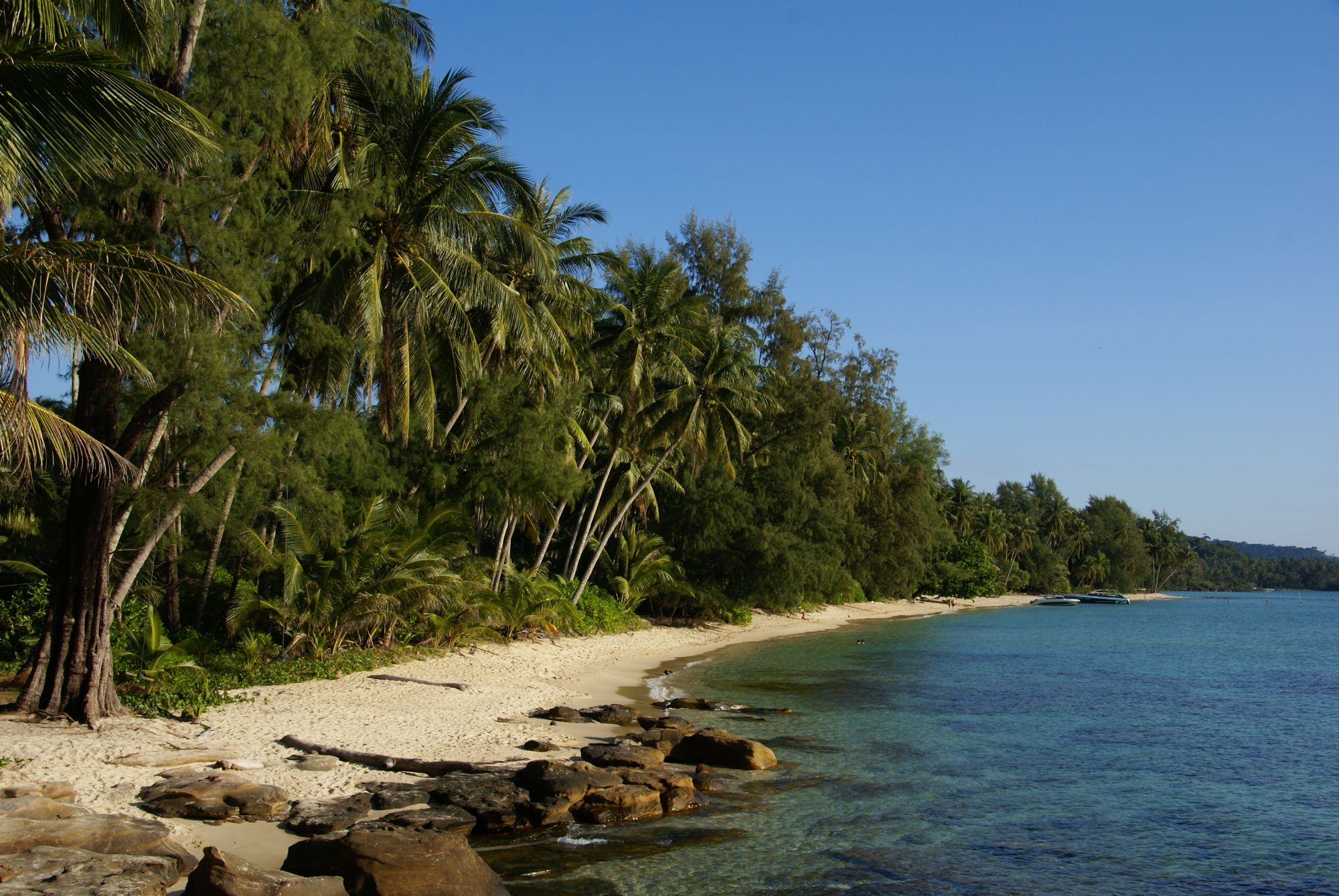 Shantaa Resort in Ko Kood: Shantaa public beach