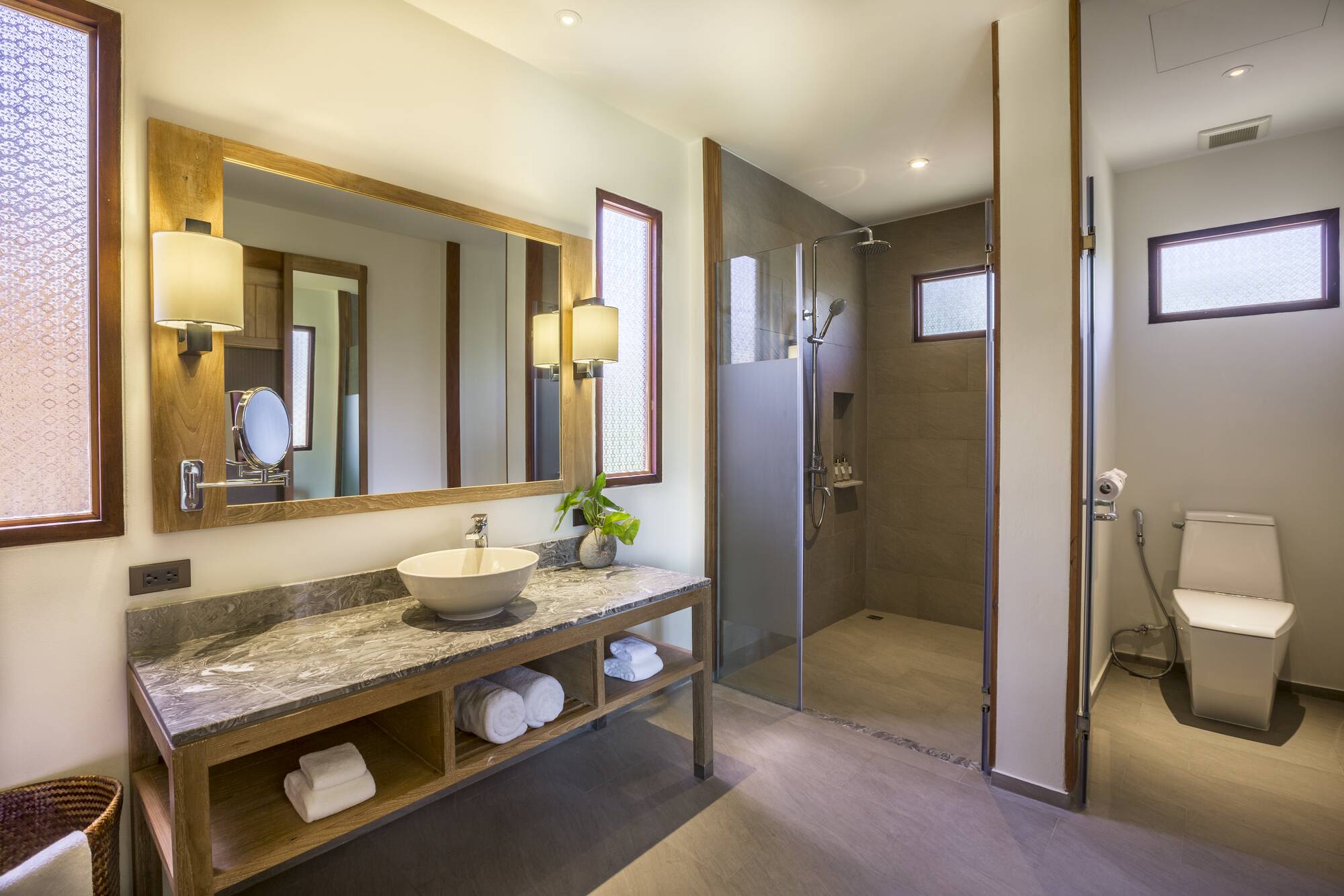 SAii Phi Phi Island Village in Ko Phi Phi: Deluxe Bungalow | Bathroom
