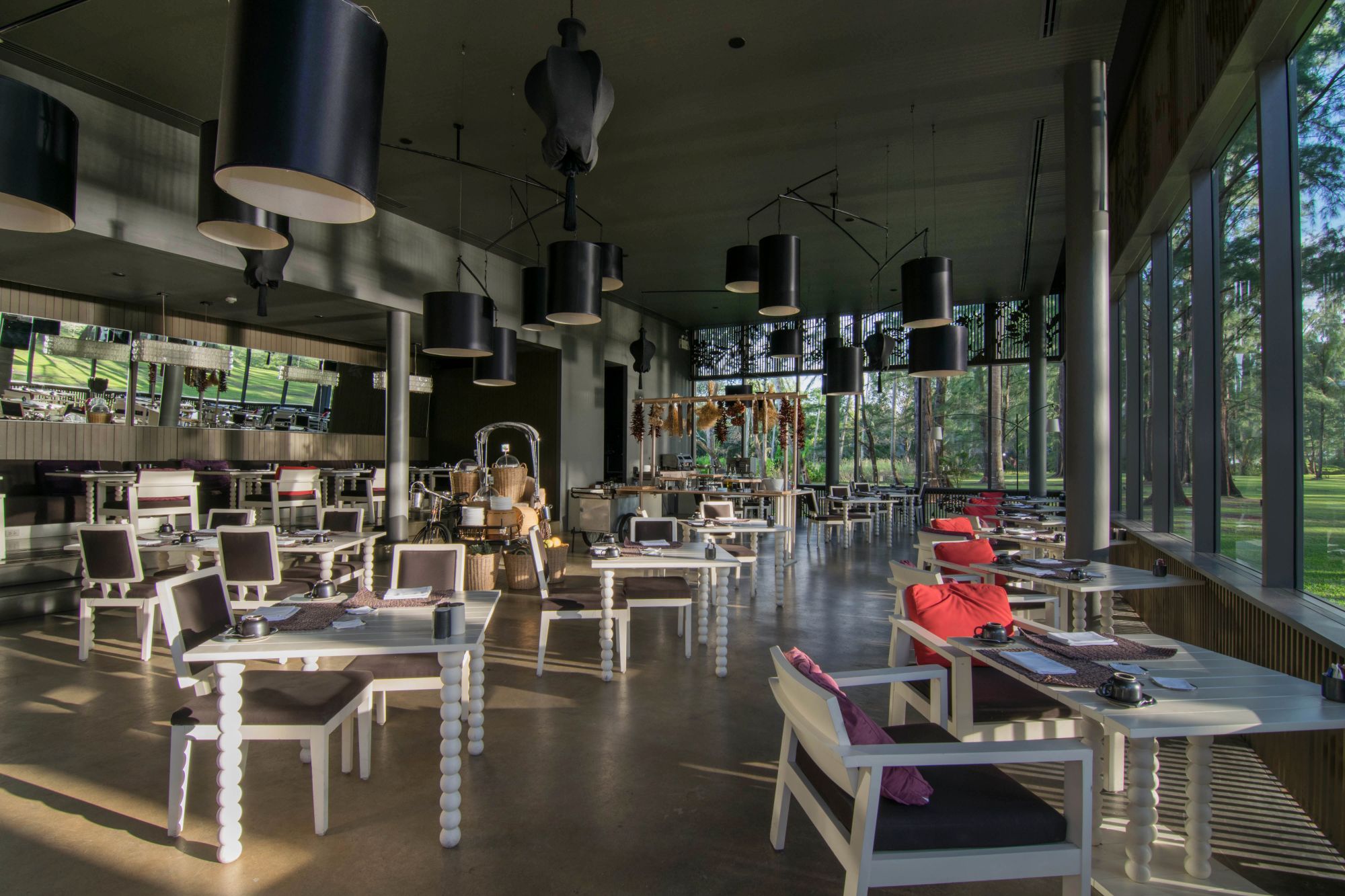 SALA Phuket Mai Khao Beach Resort: SALA Restaurant